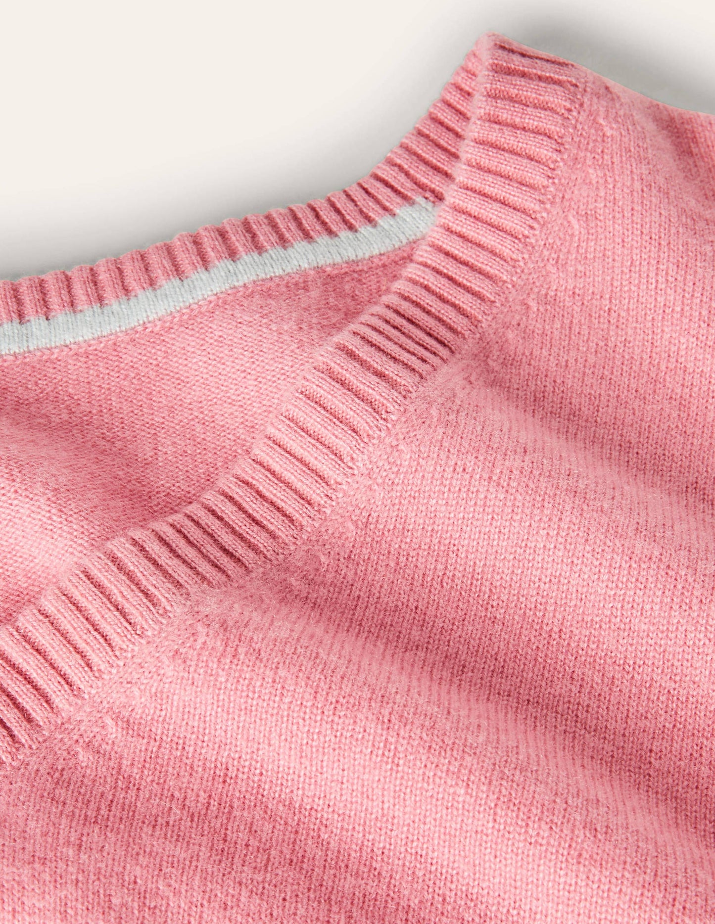 Cashmere V-neck Relaxed Jumper-Formica Pink
