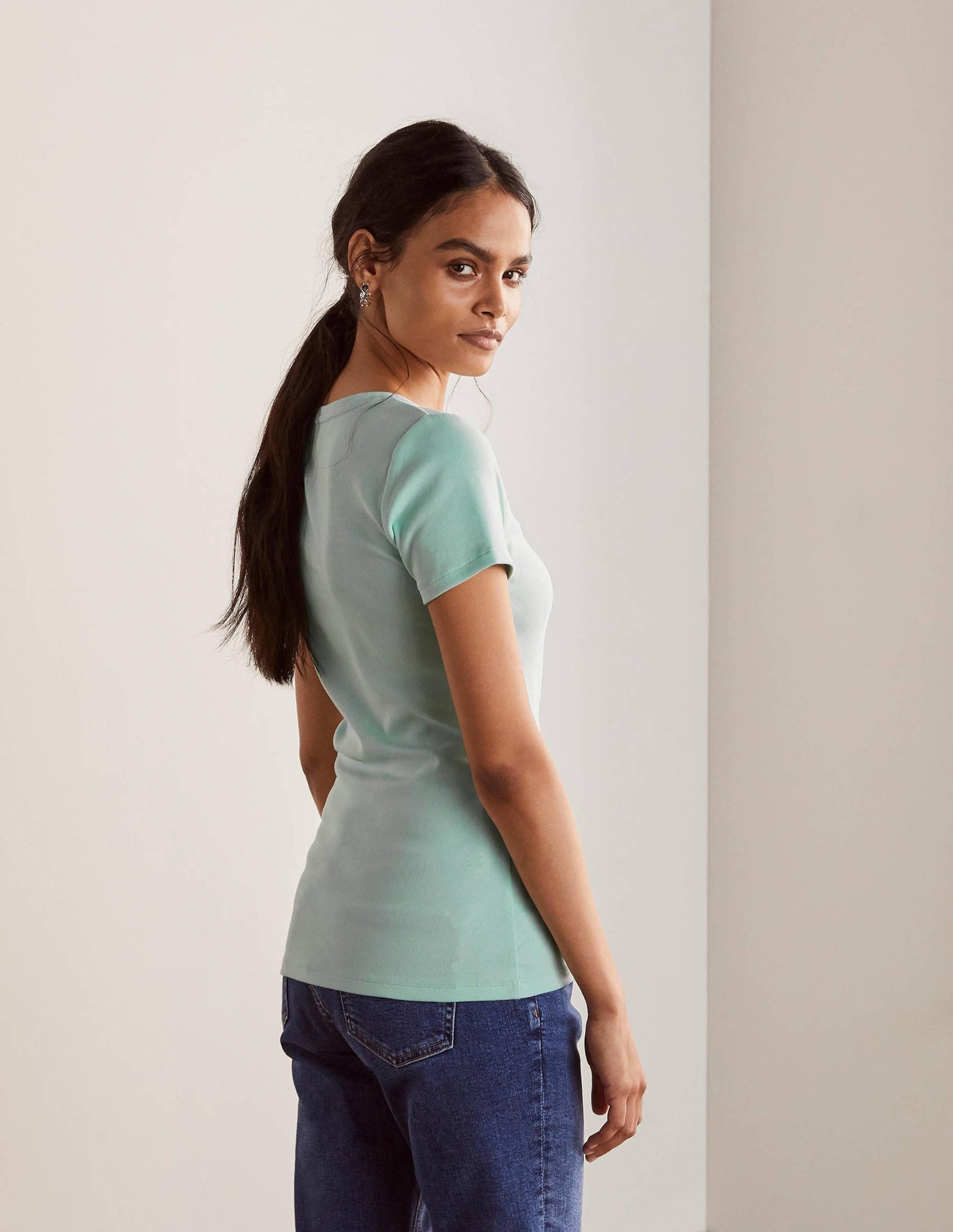 Essential Short Sleeve T-Shirt-Spearmint