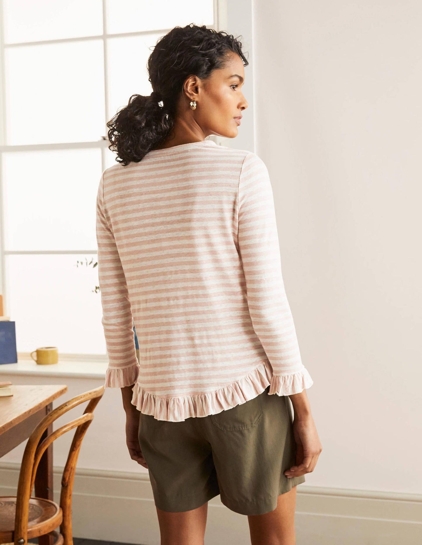 Dorothy Linen Jersey Top-Milkshake/ Ivory