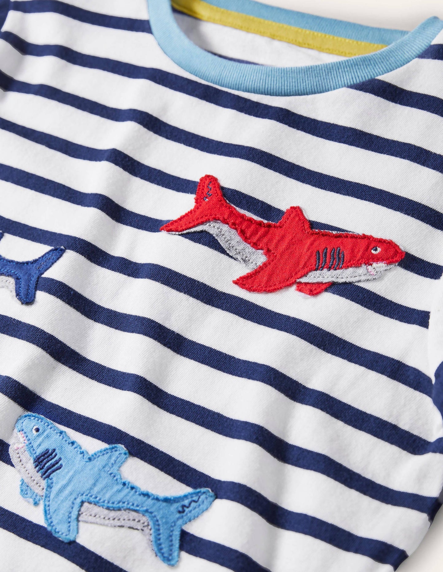 Appliqué Breton T-shirt-College Navy/Ivory Sharks
