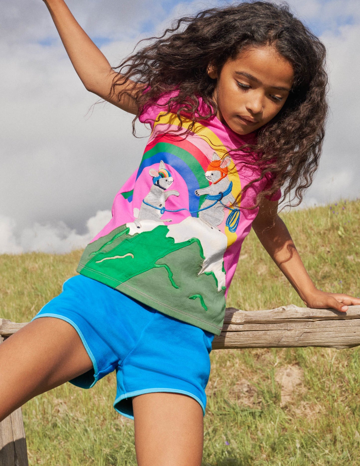Adventure Appliqué T-shirt-Strawberry Ice Mountain