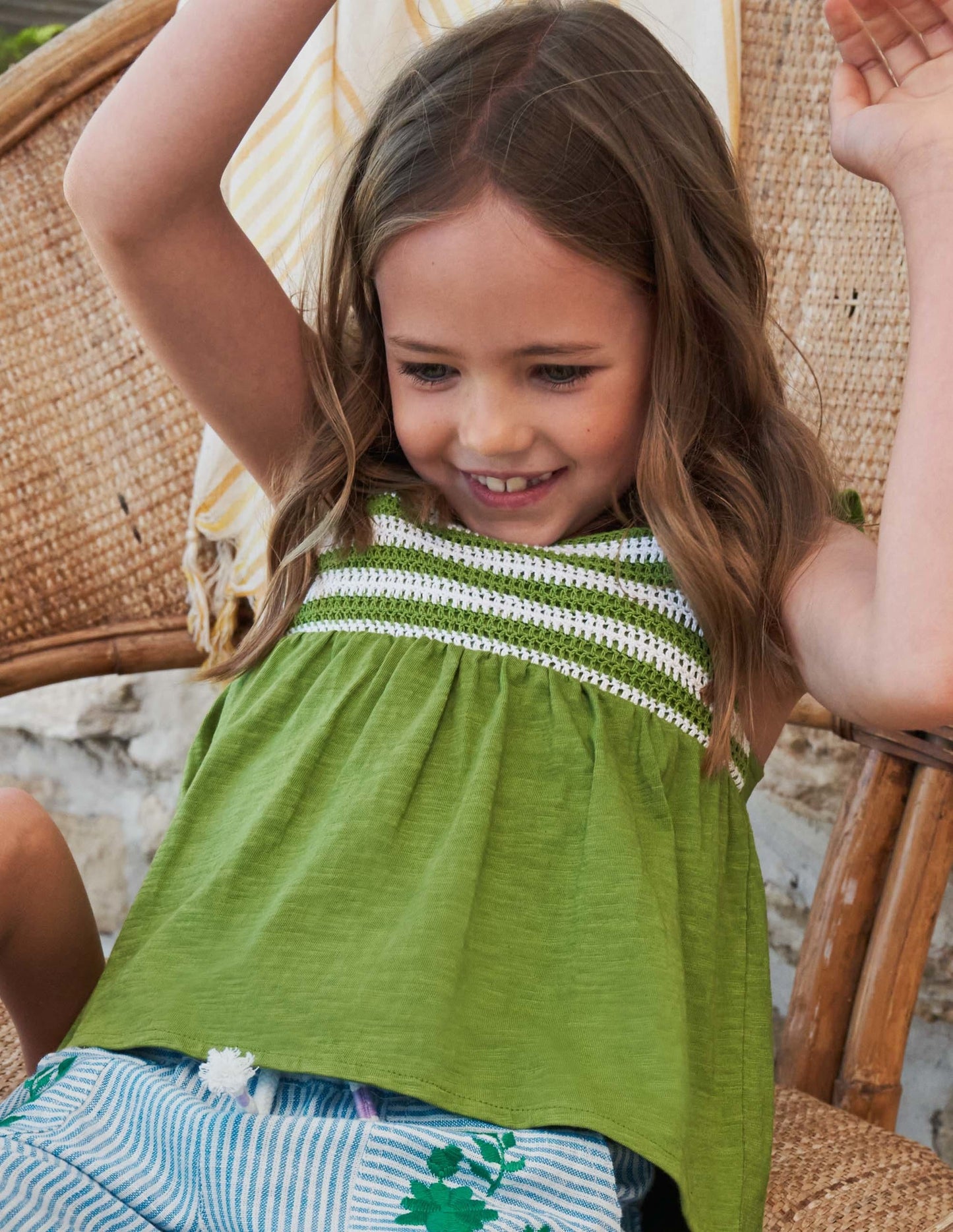 Crochet Vest-Green pepper