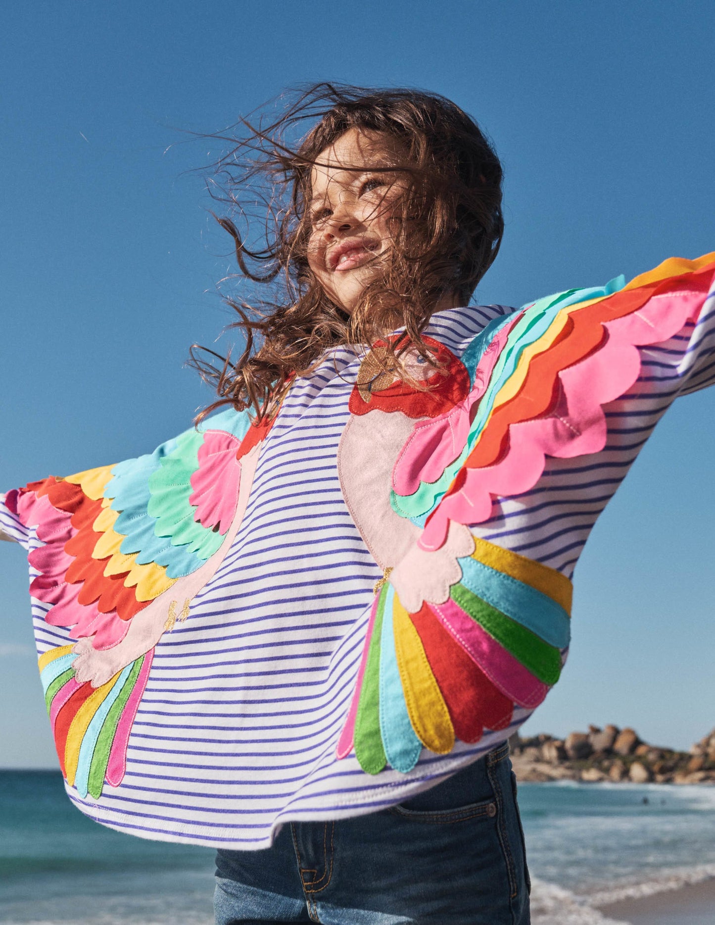 Appliqué Sweatshirt-Ivory / Starboard Parrot