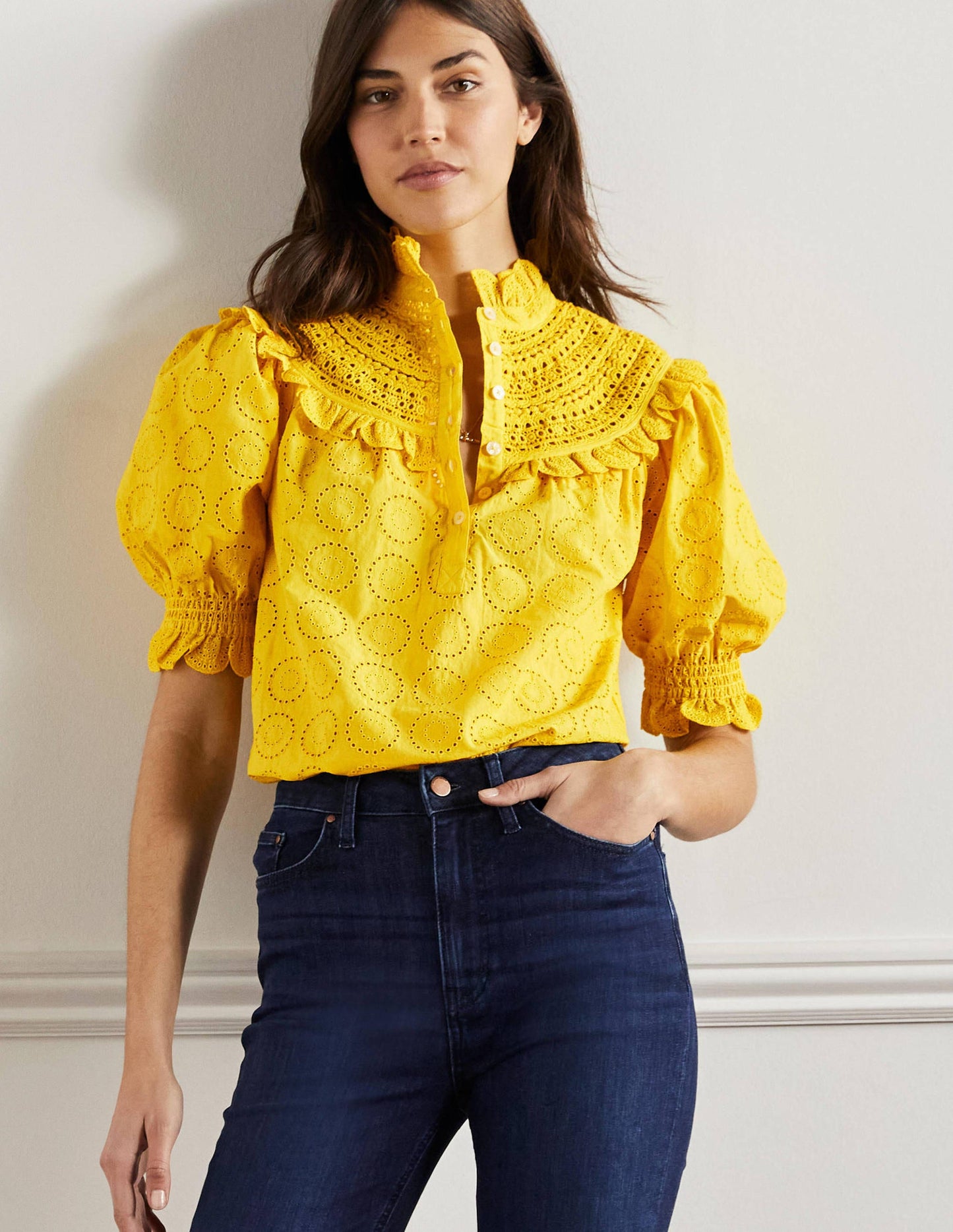 Faye Short Sleeve Broderie Top-Lemon Fizz