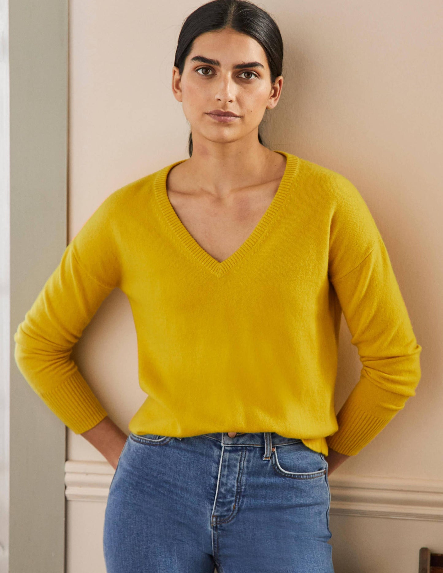 Cashmere V-neck Relaxed Jumper-Citrine Yellow