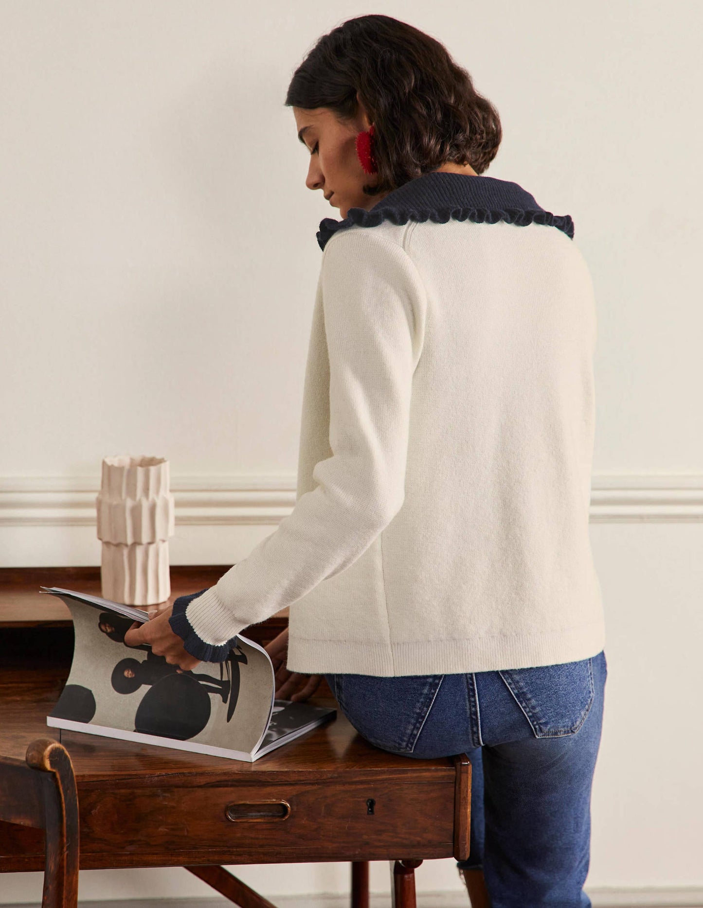 Frill Collared Cardigan-Ivory/Navy