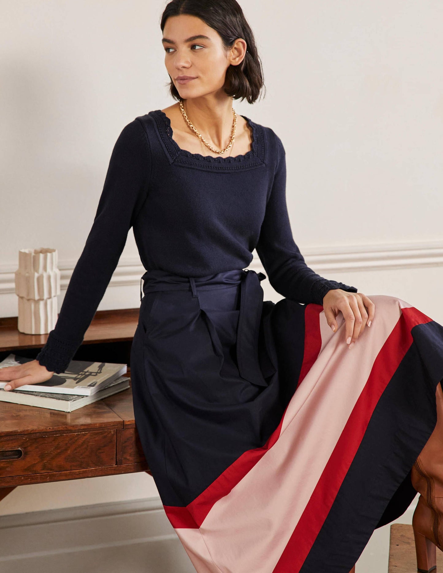 Scallop Crochet Trim Jumper-Navy