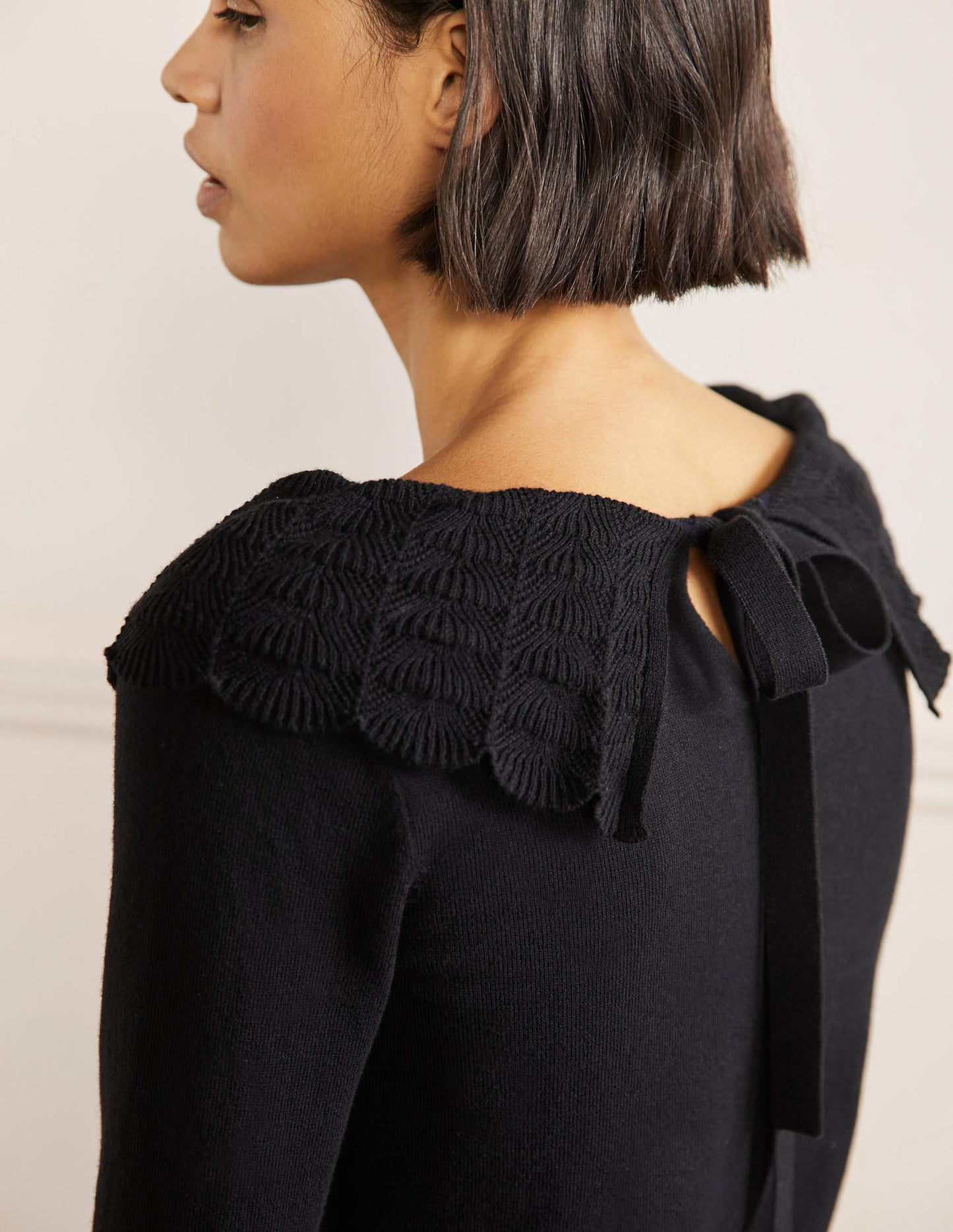 Tie Back Collar Jumper-Black
