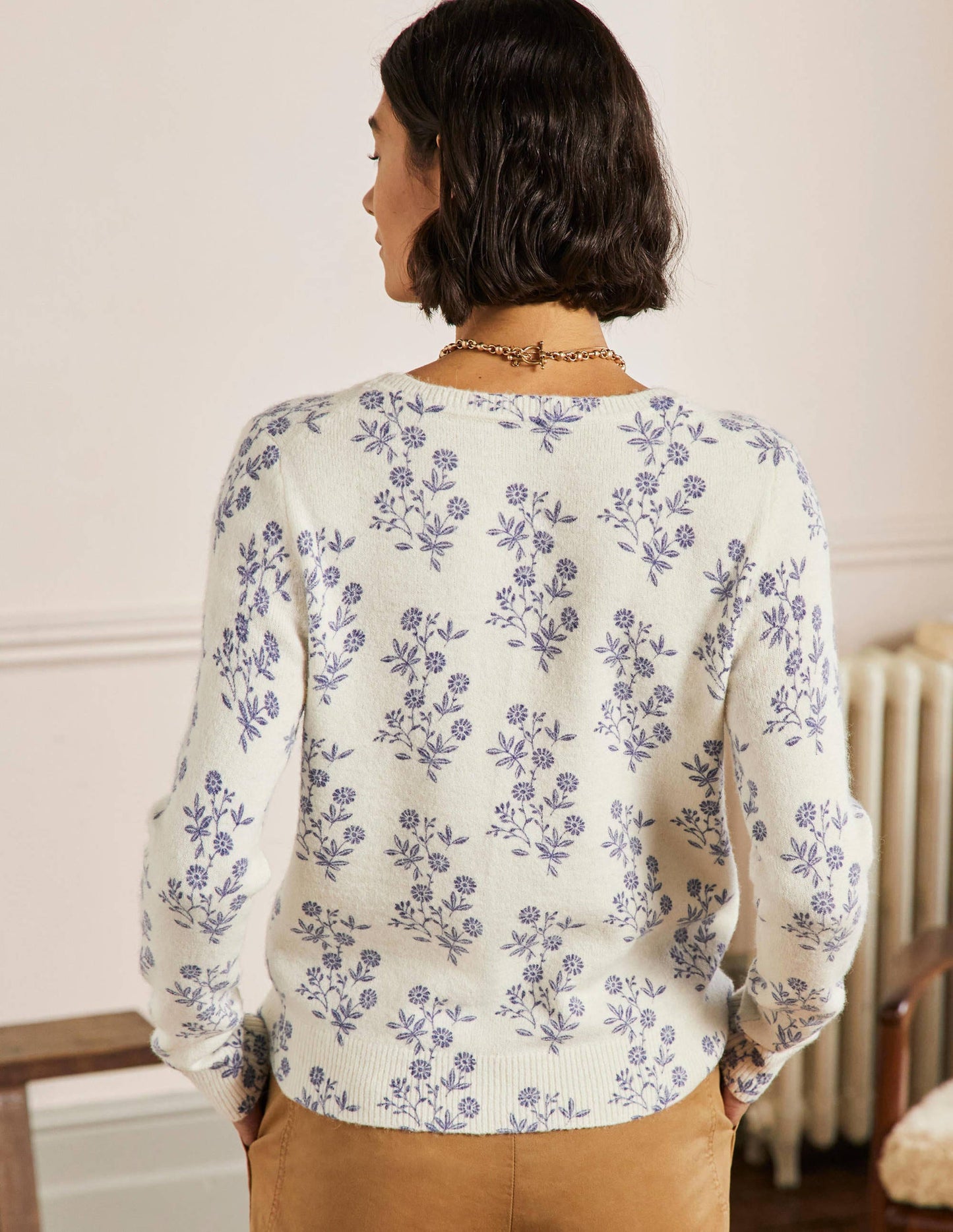 Anita Printed Fluffy Cardigan-Ivory, Leafy Cluster