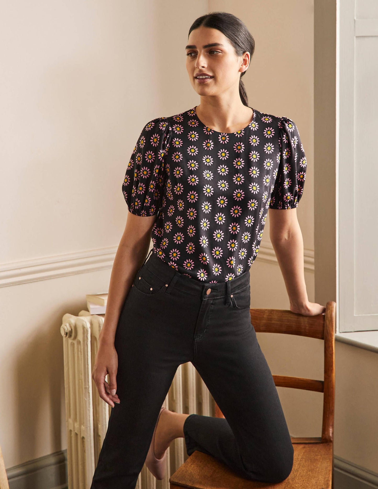Adriana Puff Sleeve Top-Black and Formica Pink, Daisy