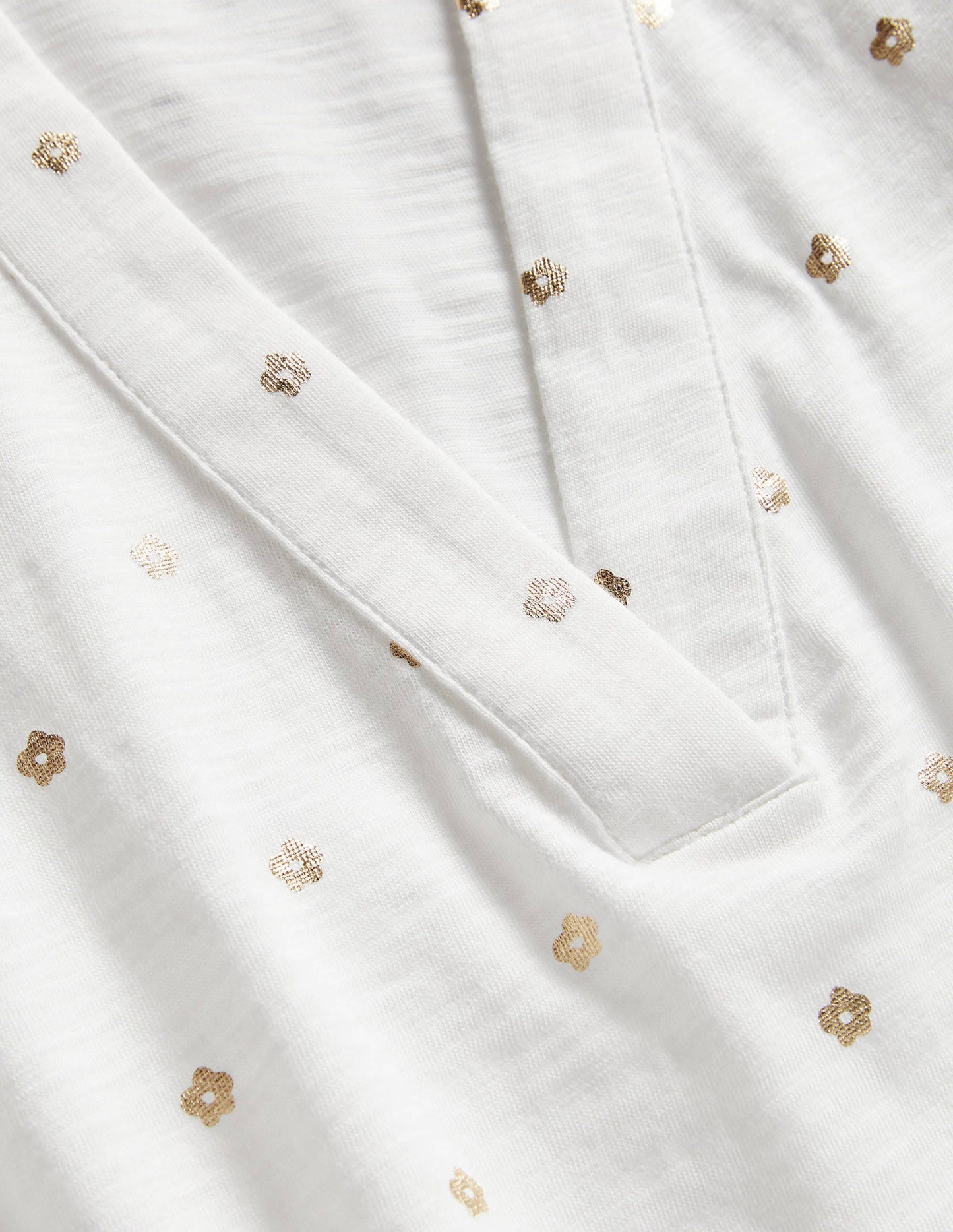 Collared Notch Neck Cotton Top-Ivory Foil Flower