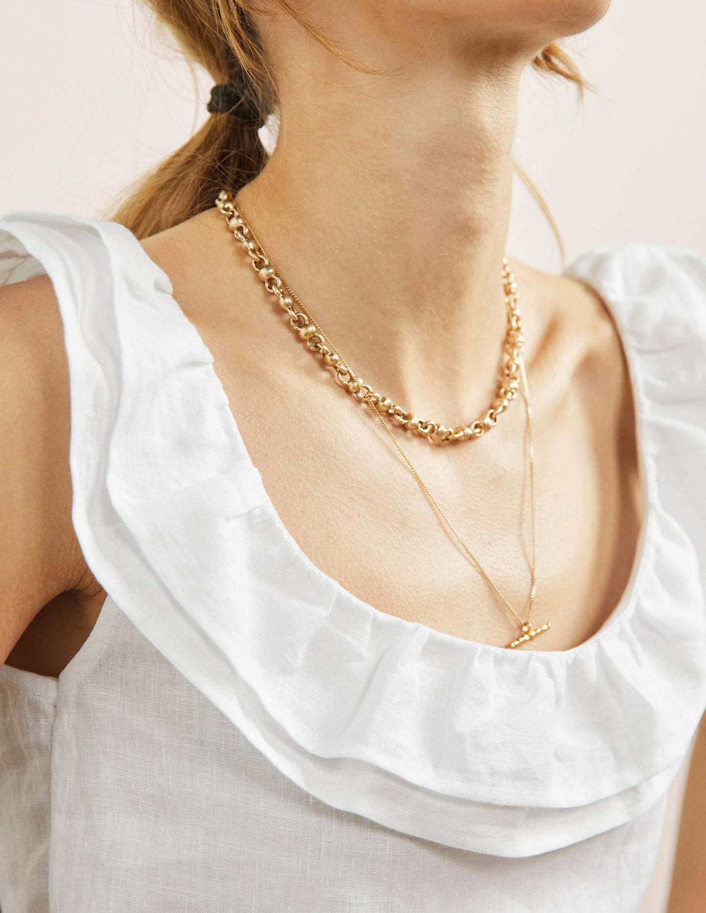 Sleeveless Ruffle Linen Top-White