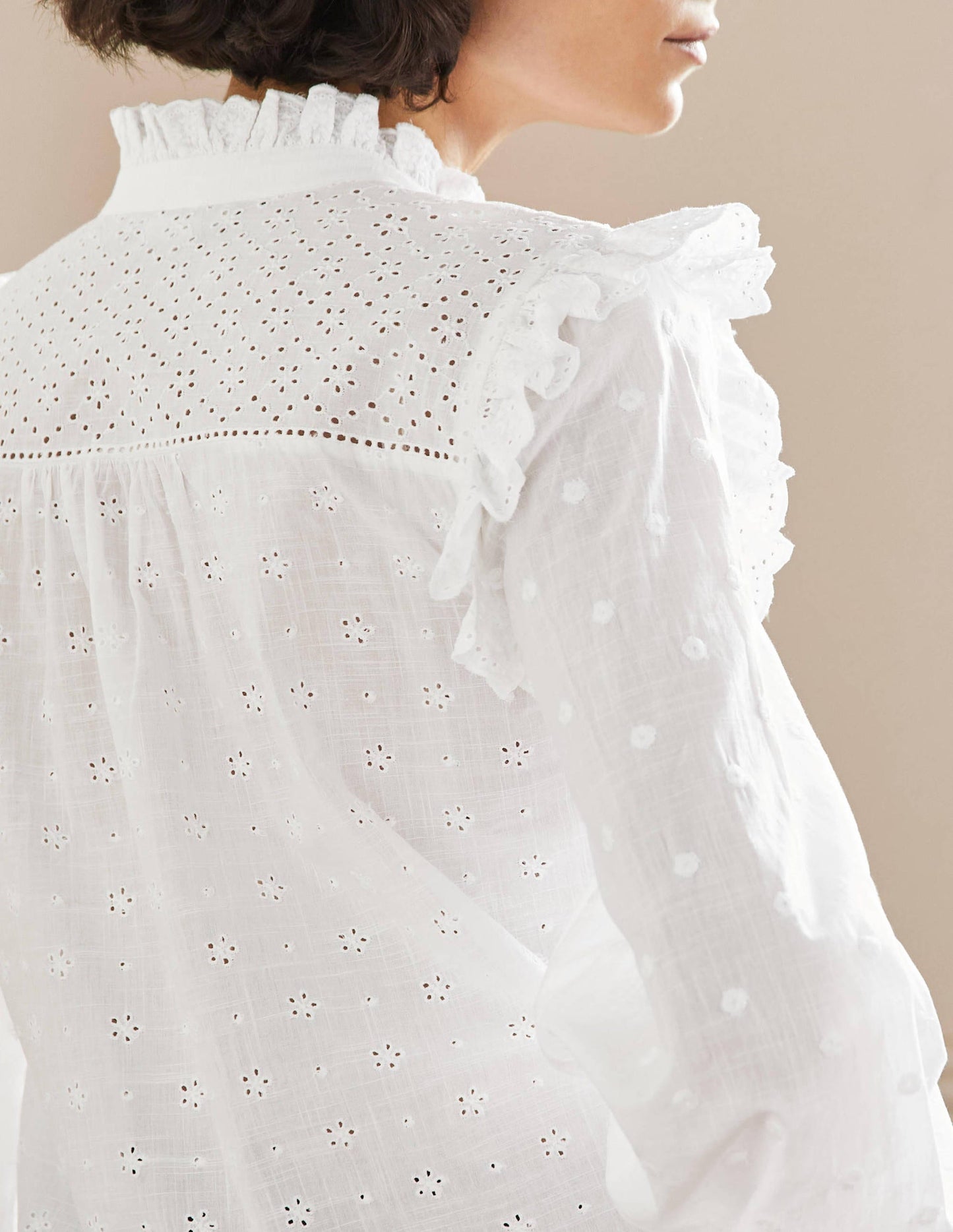 Iris Broderie Shirt-White