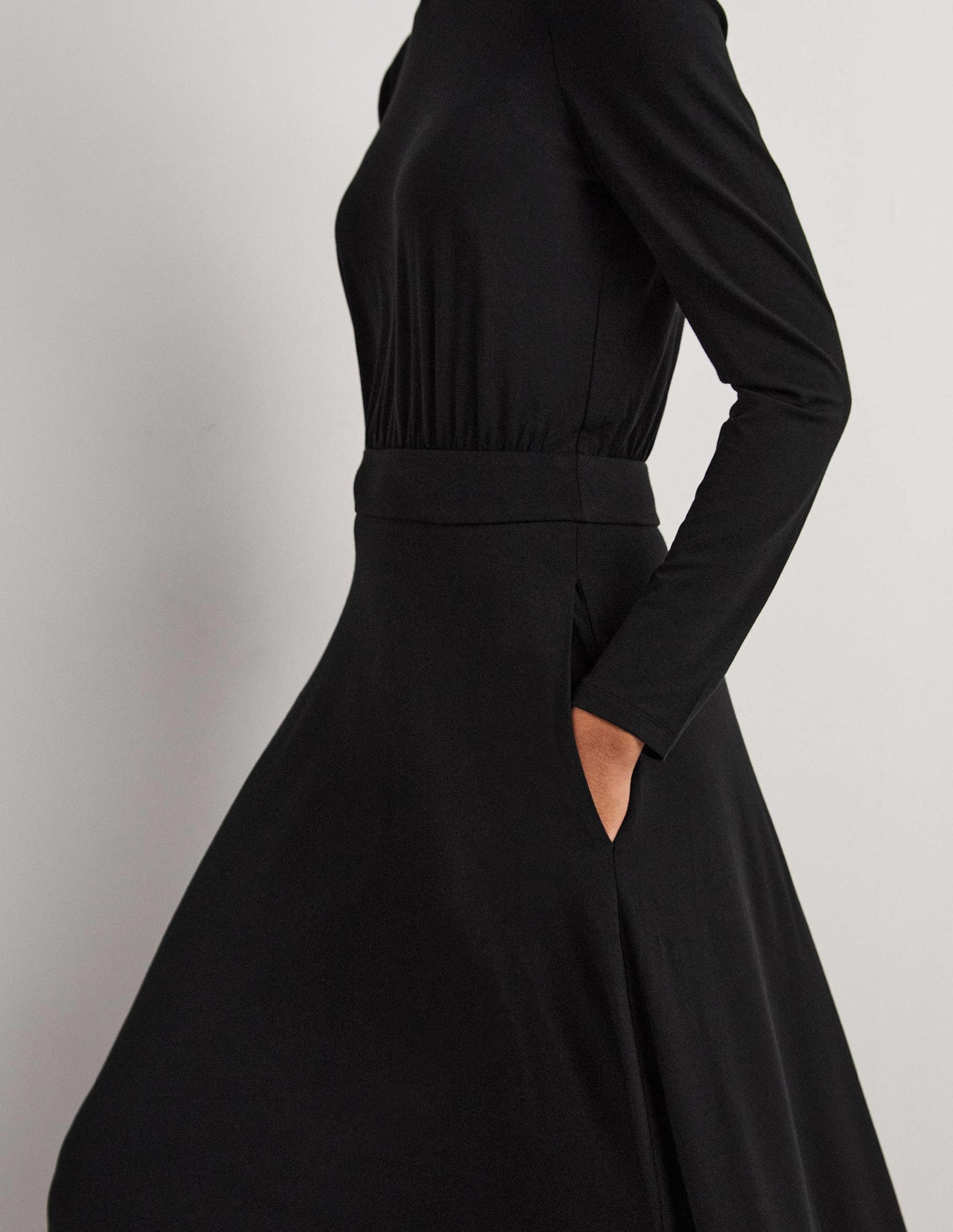 Puff Sleeve Jersey Midi Dress-Black