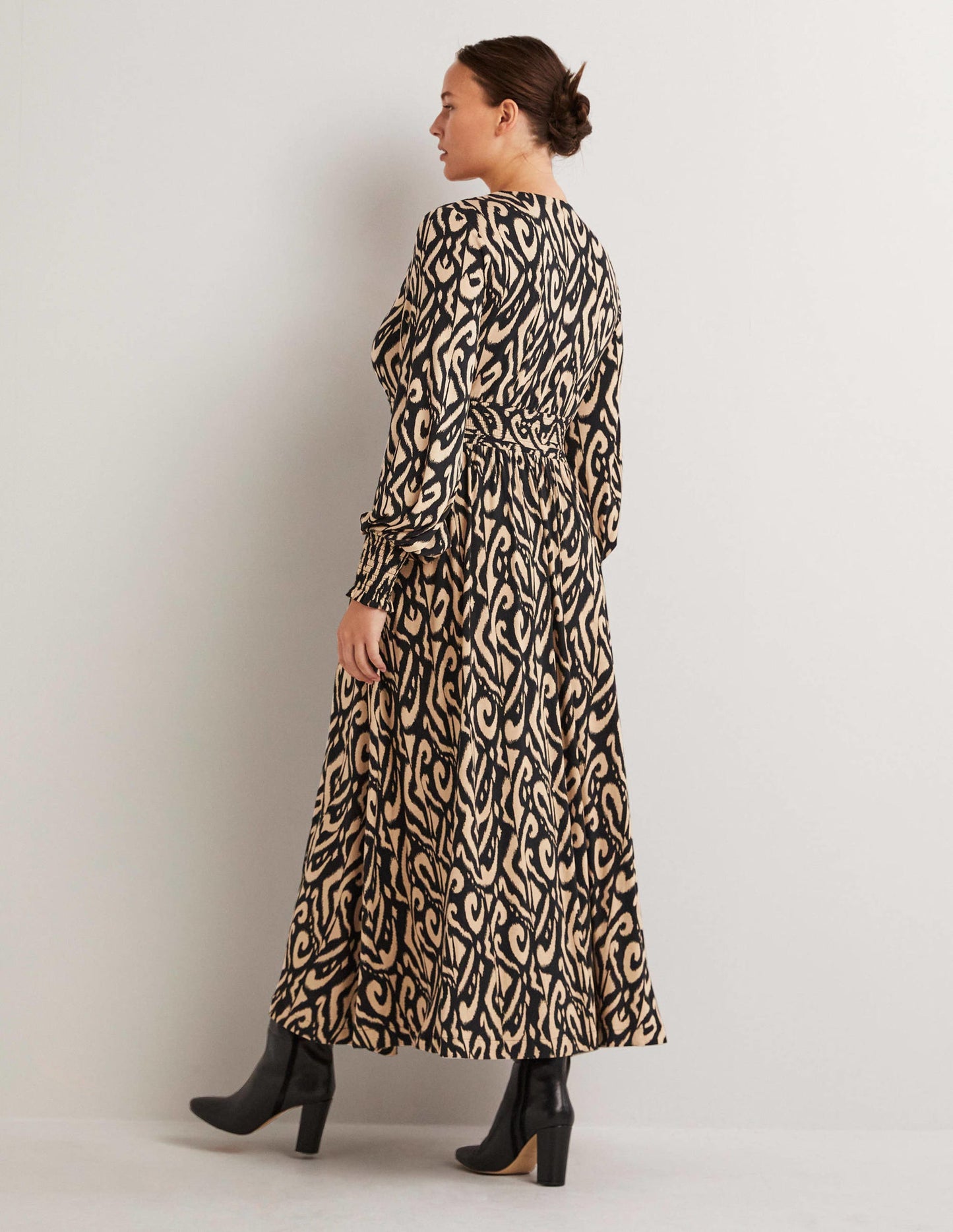 Smocked Jersey Midi Dress-Black, Ikat