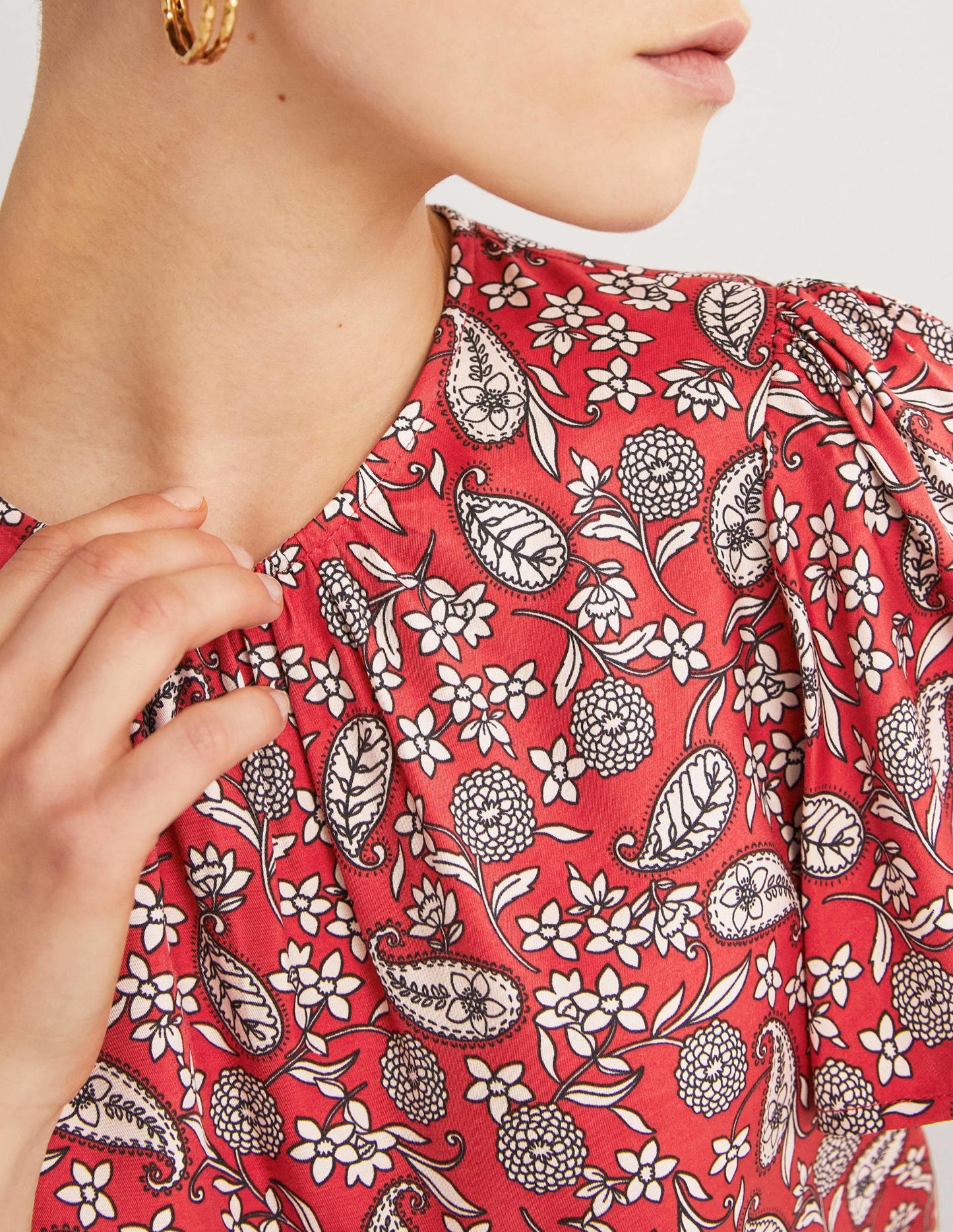 Flutter Sleeve Crew Neck Top-Poinsettia Red, Flower Garden