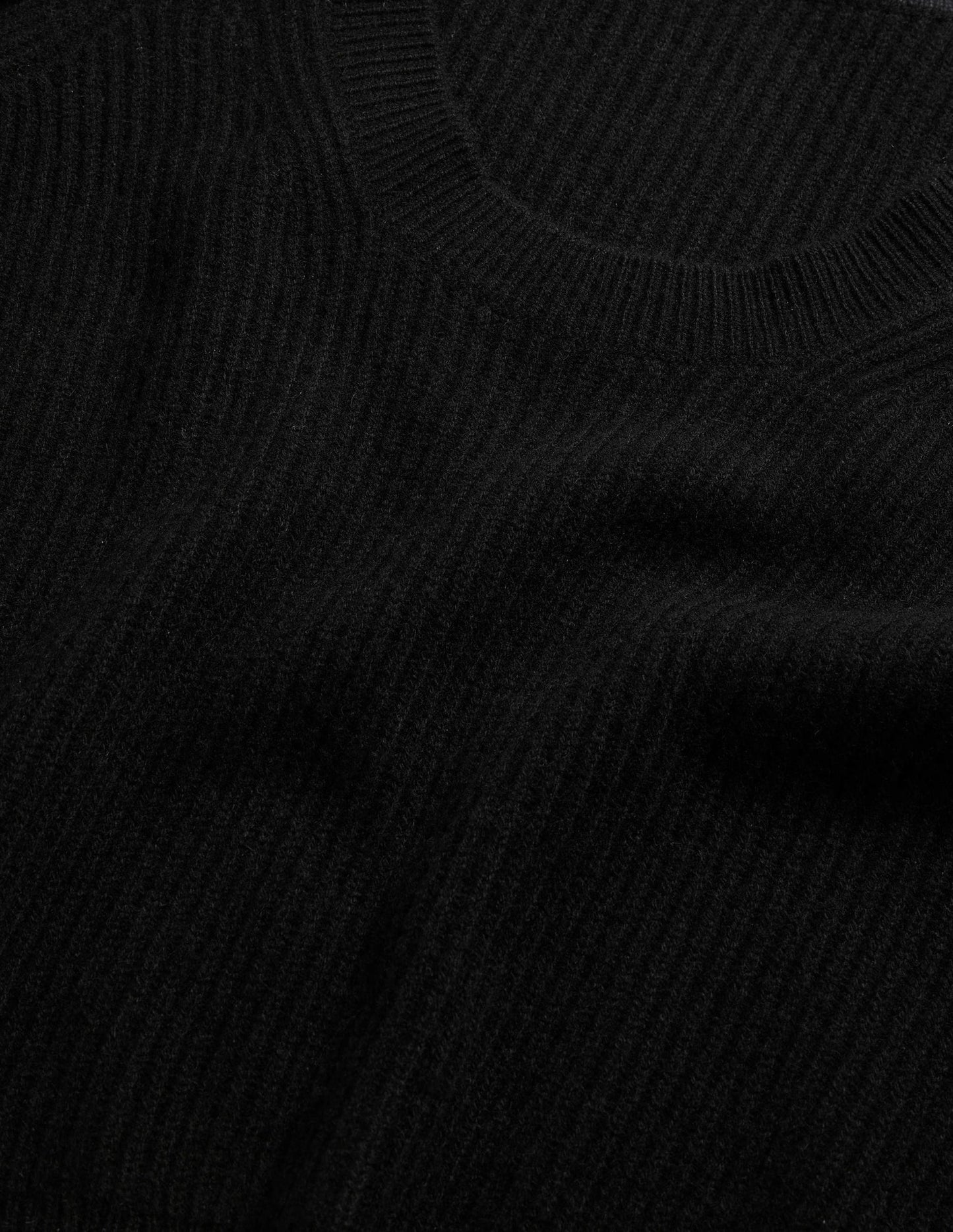Cashmere Scoop Neck Jumper-Black