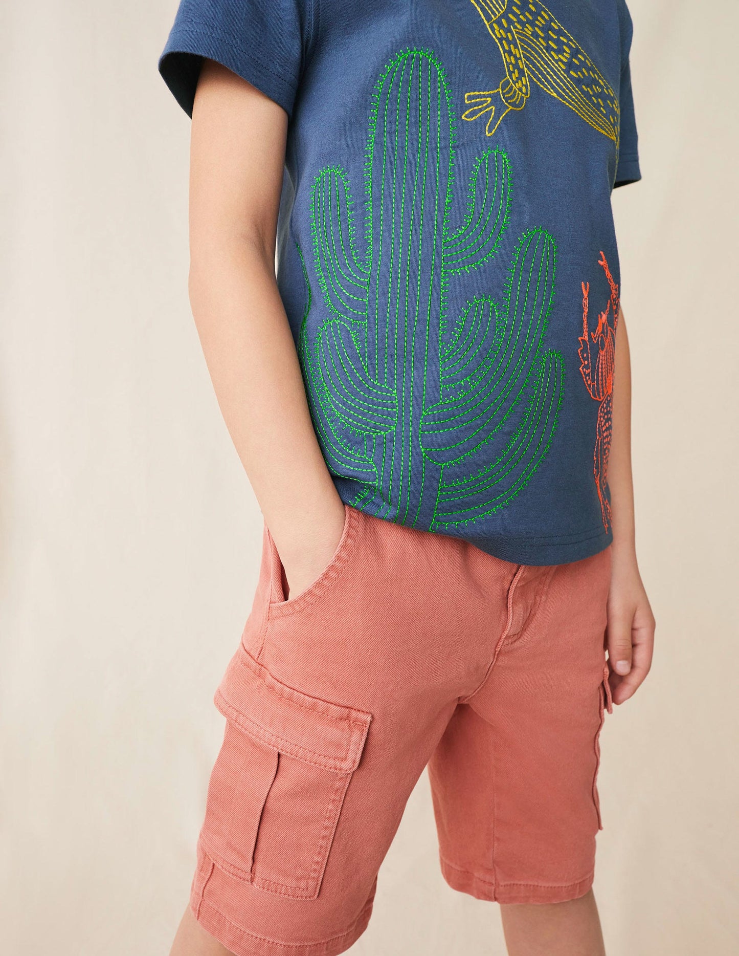 Chunky Stitch T-shirt-Robot Blue Lizard