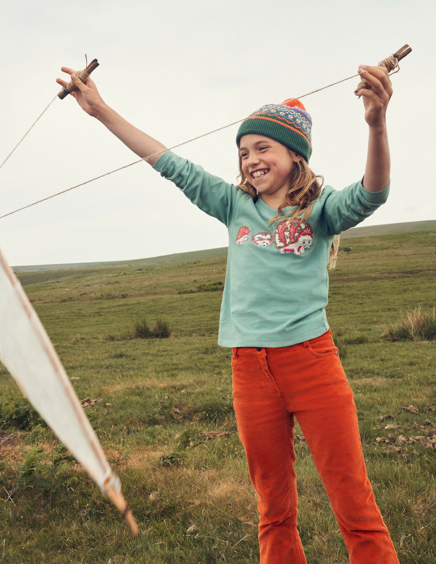 Appliqué Puff-Sleeve Top-Green Smoke Hedgehog