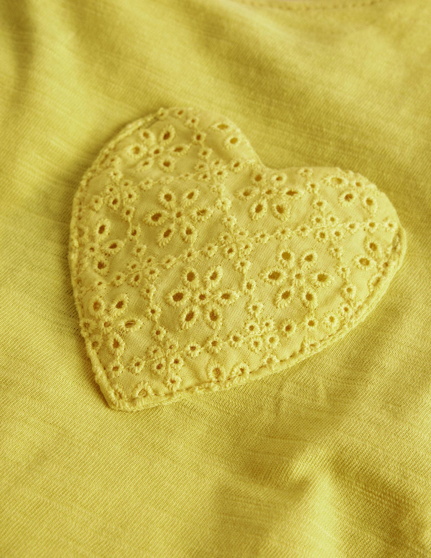 Broderie Pocket T-shirt-Sweetcorn Yellow
