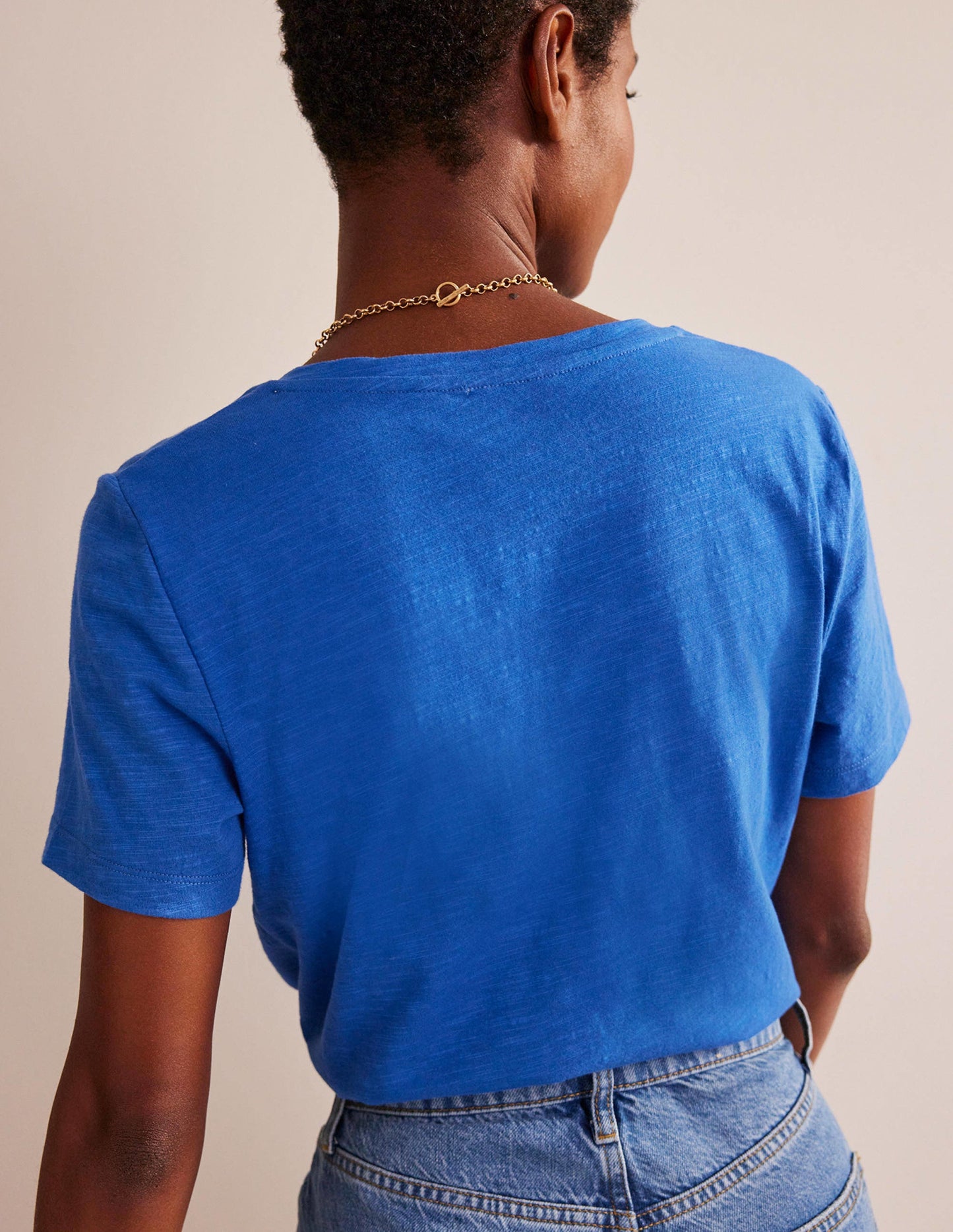 Regular V-Neck Slub T-shirt-Meadow Spring