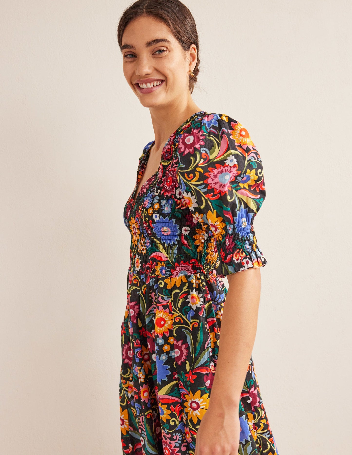 Smocked Bodice Midi Dress-Black, Gardenia Pop