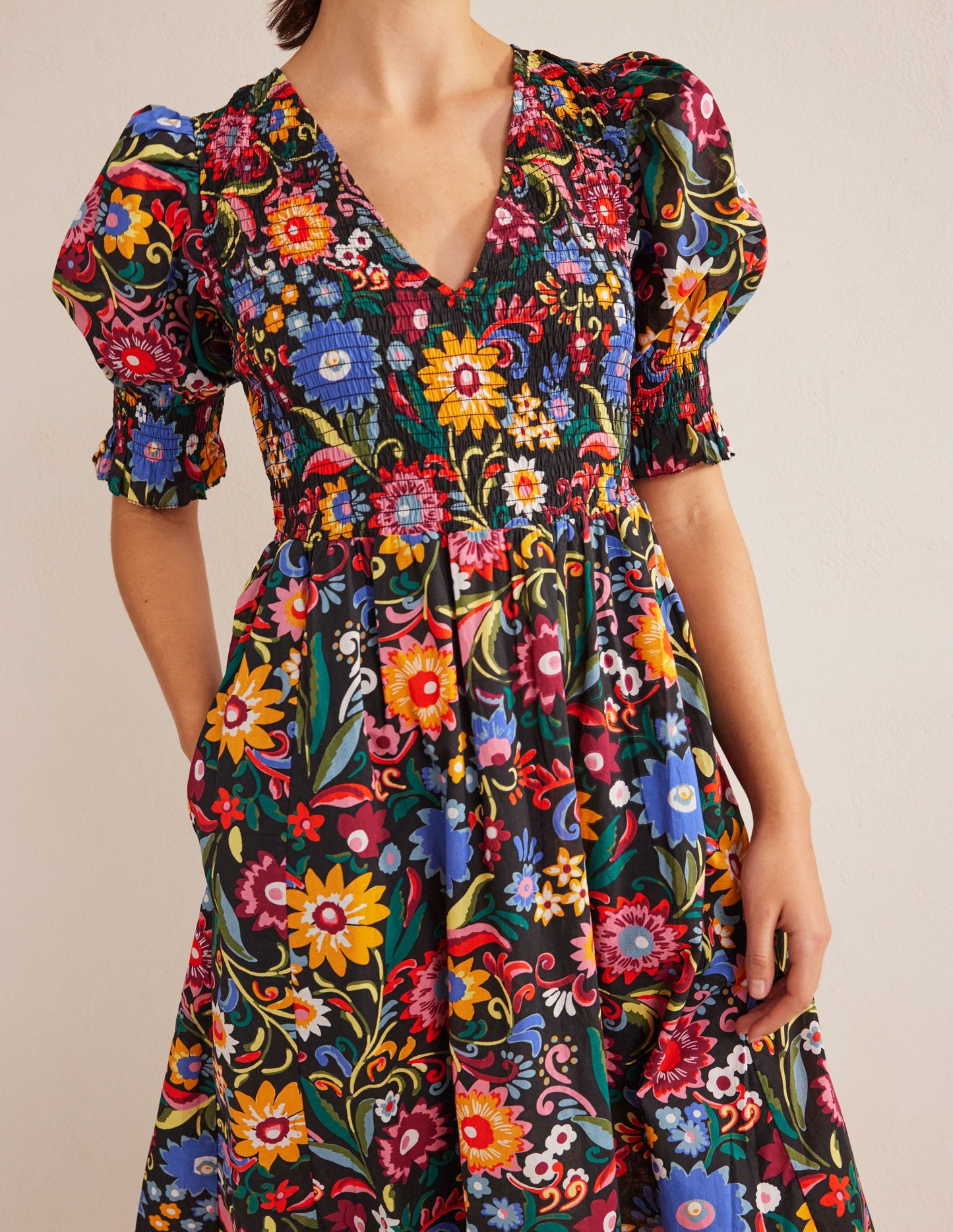 Smocked Bodice Midi Dress-Black, Gardenia Pop