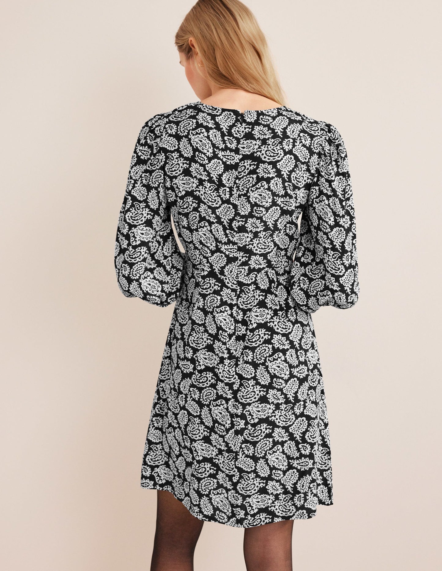 Crew Neck Print Mini Dress-Black, Paisley Pop