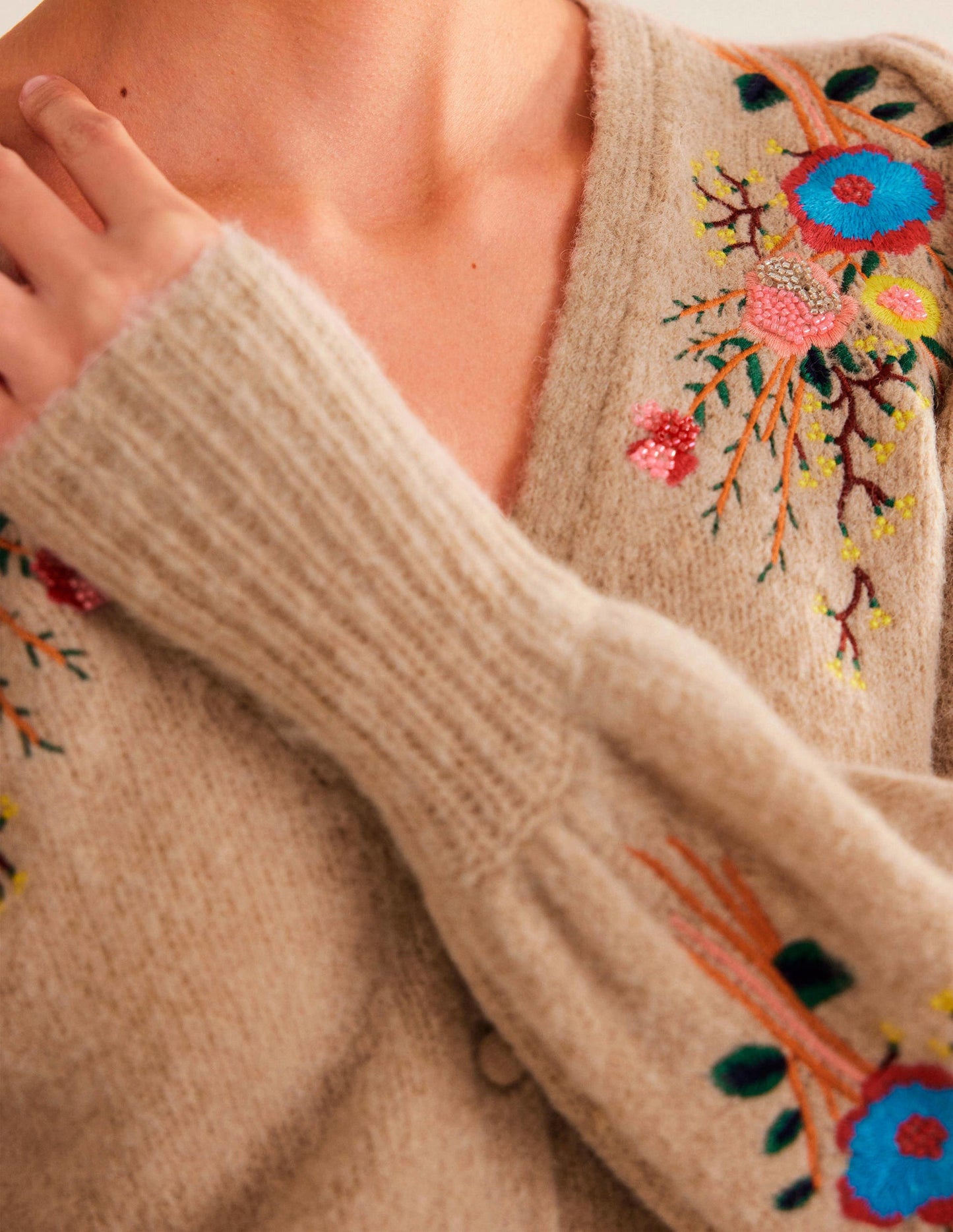 Fluffy Floral Detail Cardigan-Chinchilla Melange Floral