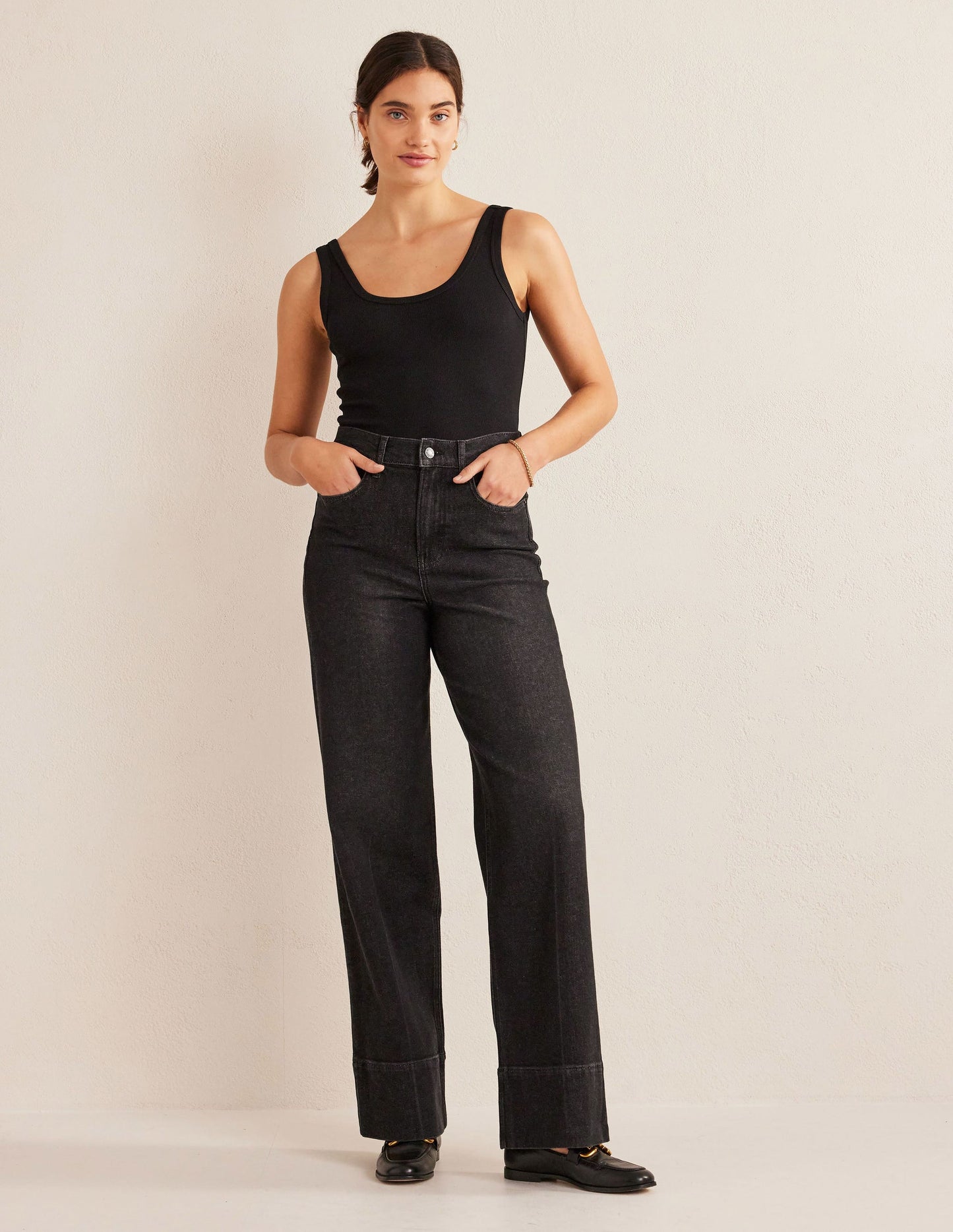 Cotton Ribbed Scoop Vest-Black