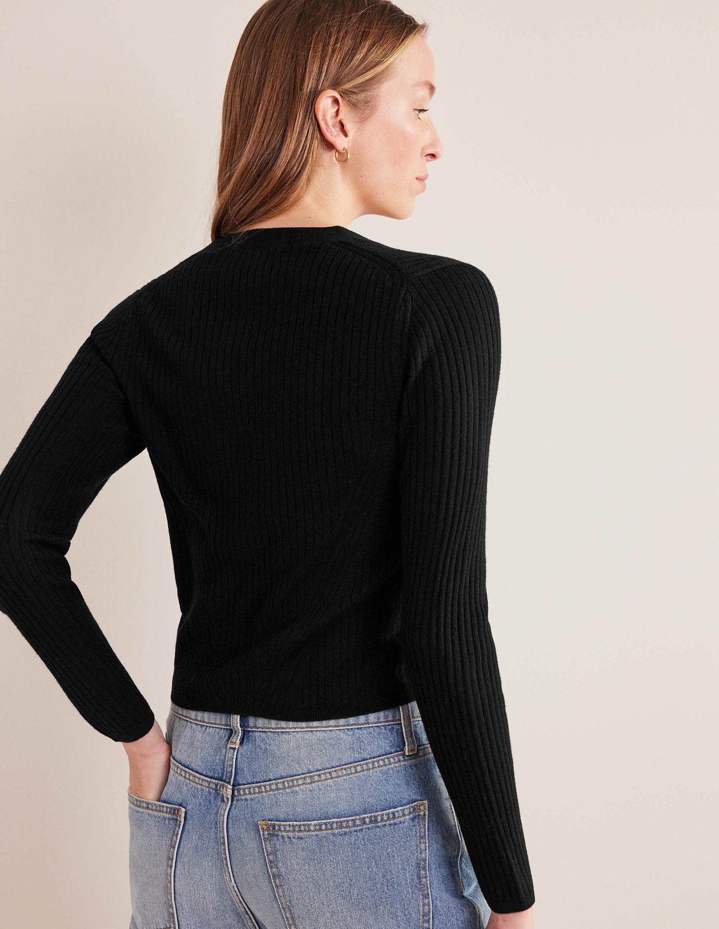 Ribbed Merino V Cardigan-Black