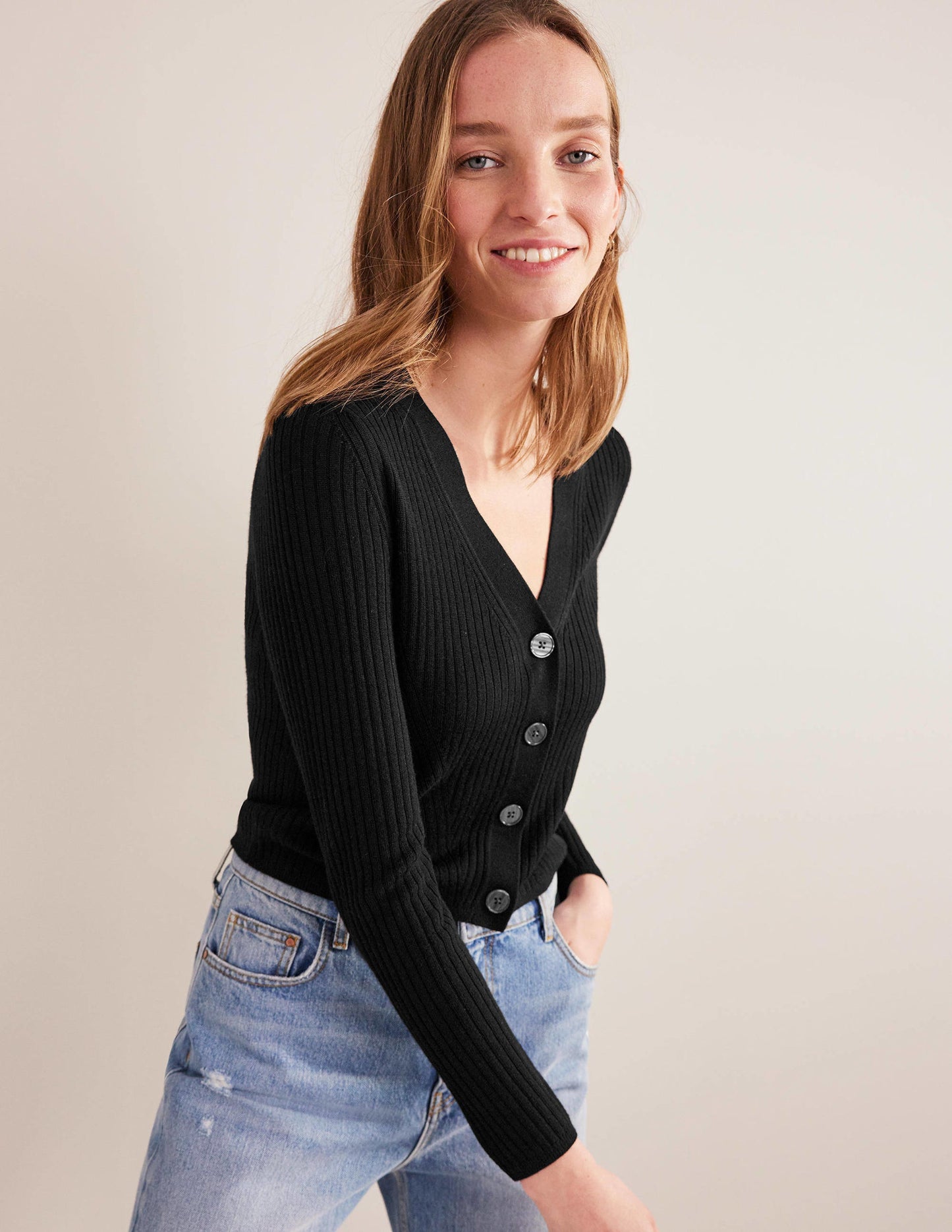 Ribbed Merino V Cardigan-Black
