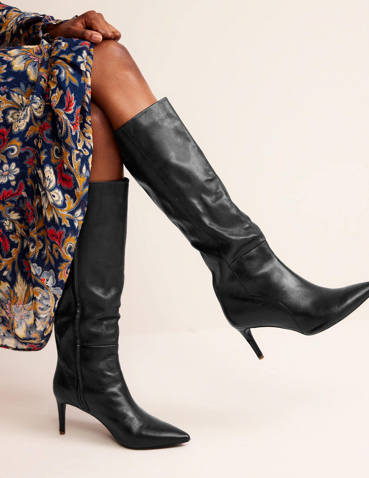 Pointed-Toe Knee-High Boots-Black Leather
