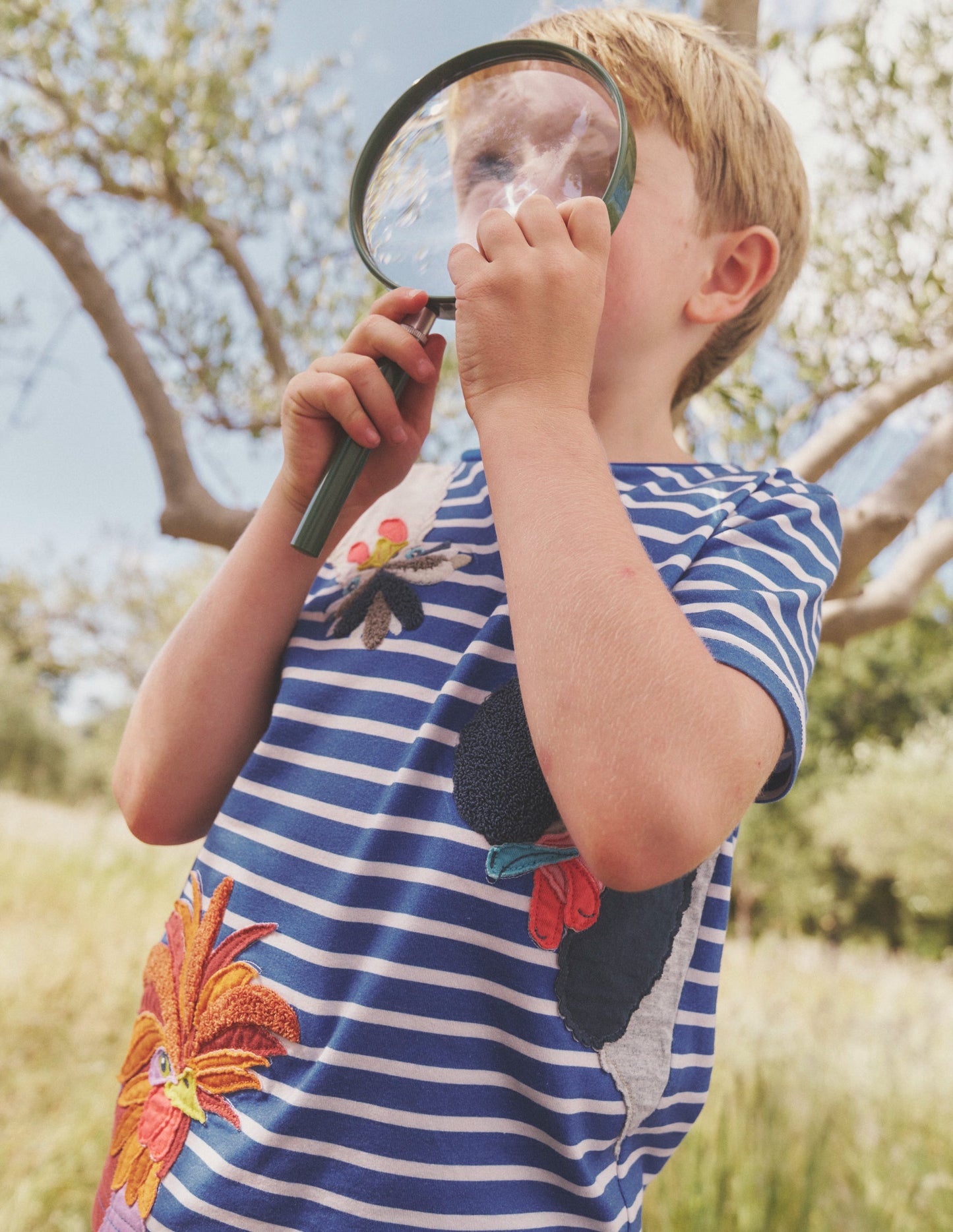 Appliqué Textured T-shirt-Wisteria Blue/Ivory Cockerels
