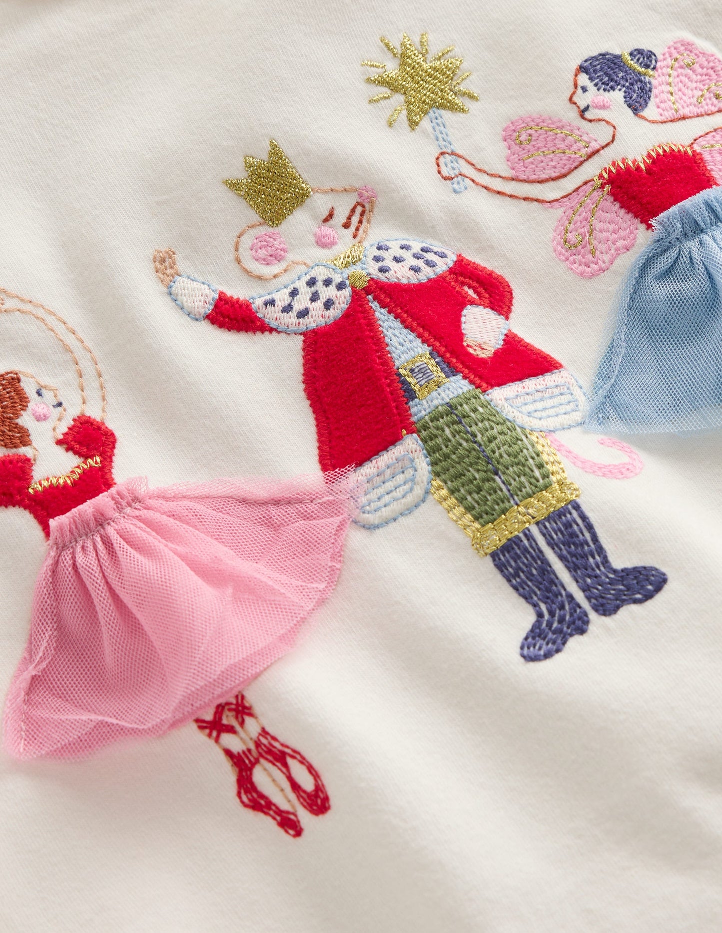 Puff Sleeve Appliqué T-shirt-Soft Ivory Nutcracker