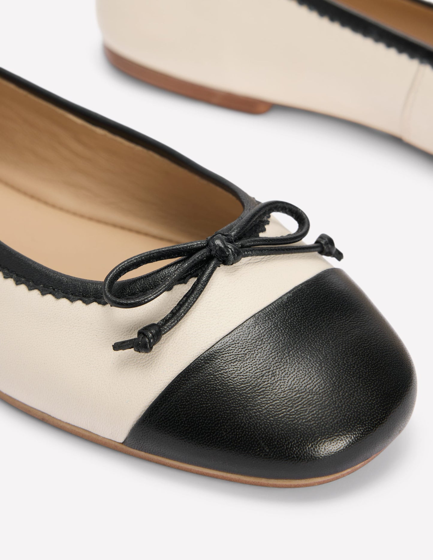 Kitty Flexi Sole Ballet Pumps-Ecru/Black