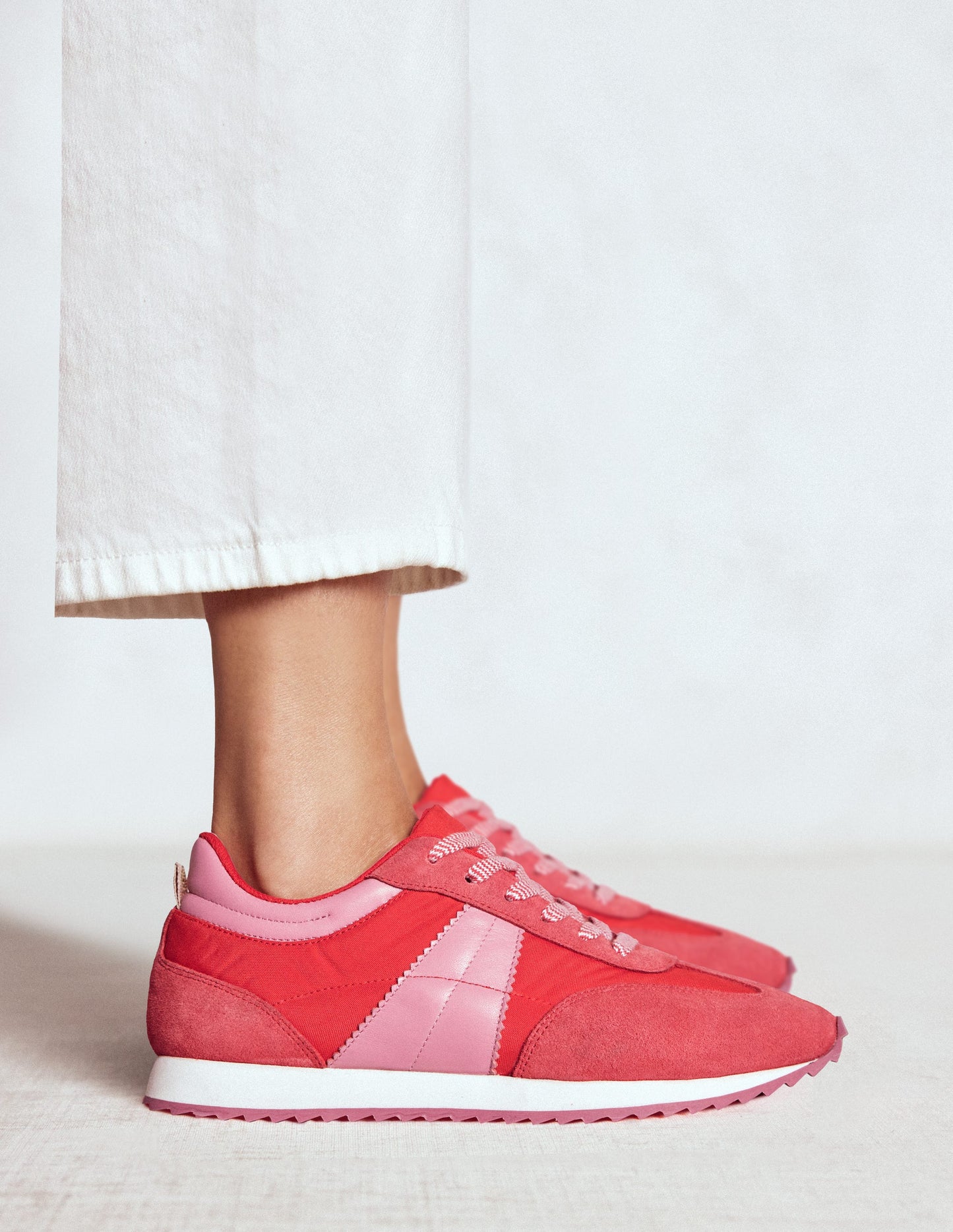 Retro Runner Trainer-Red