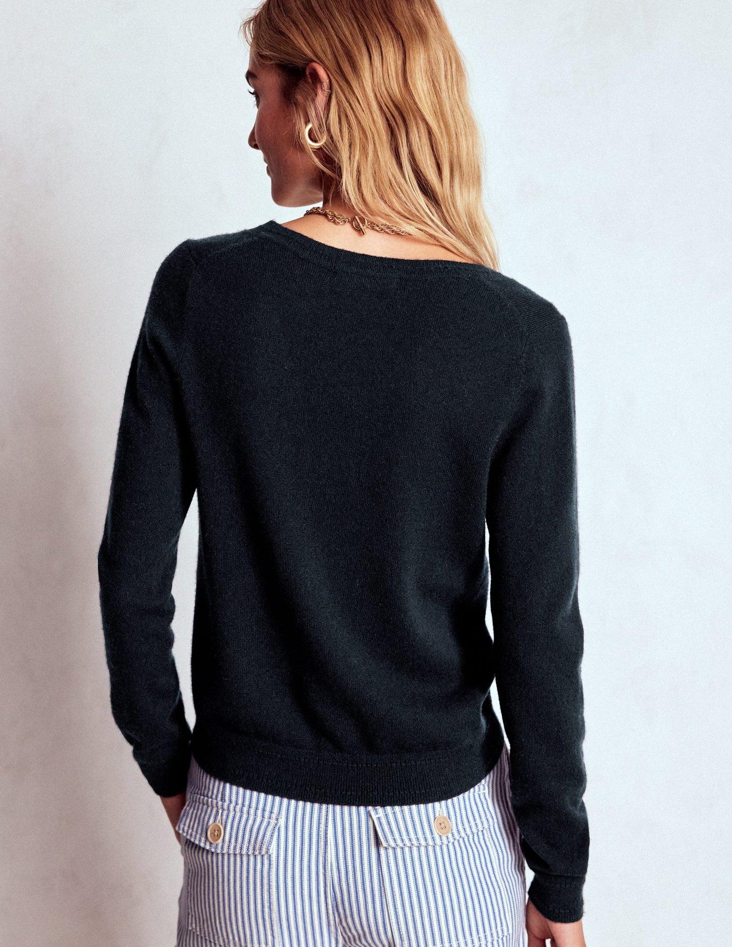 Eva Cashmere V-neck Jumper-Navy