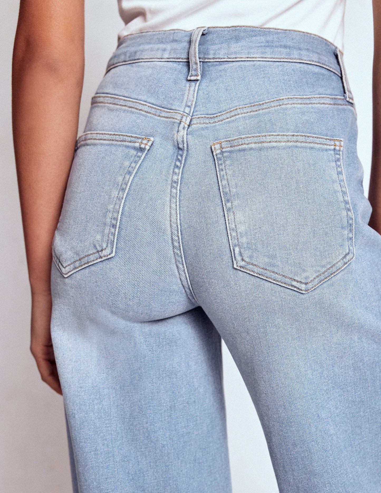 High Rise Wide Leg Jeans-Light Vintage