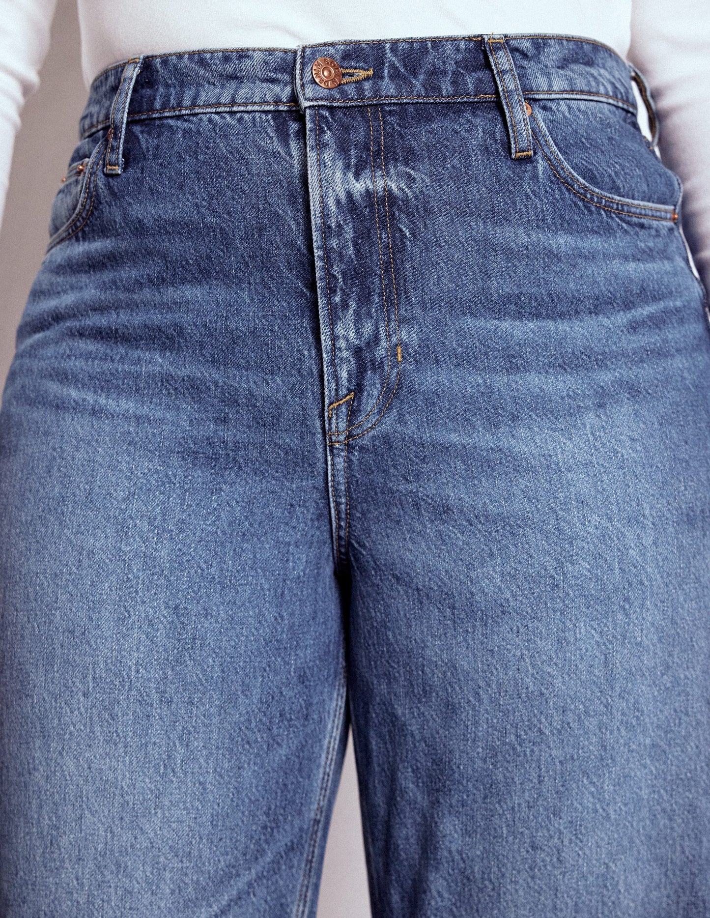 Mid Rise Relaxed Jeans-Mid Vintage
