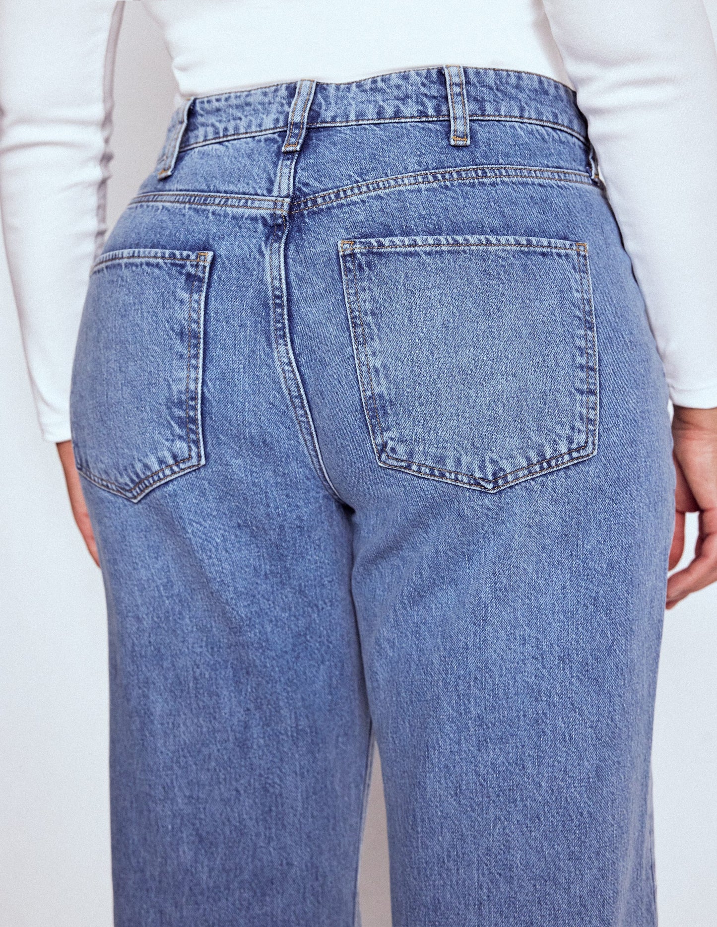 High Rise Rigid Straight Jeans-Light Vintage