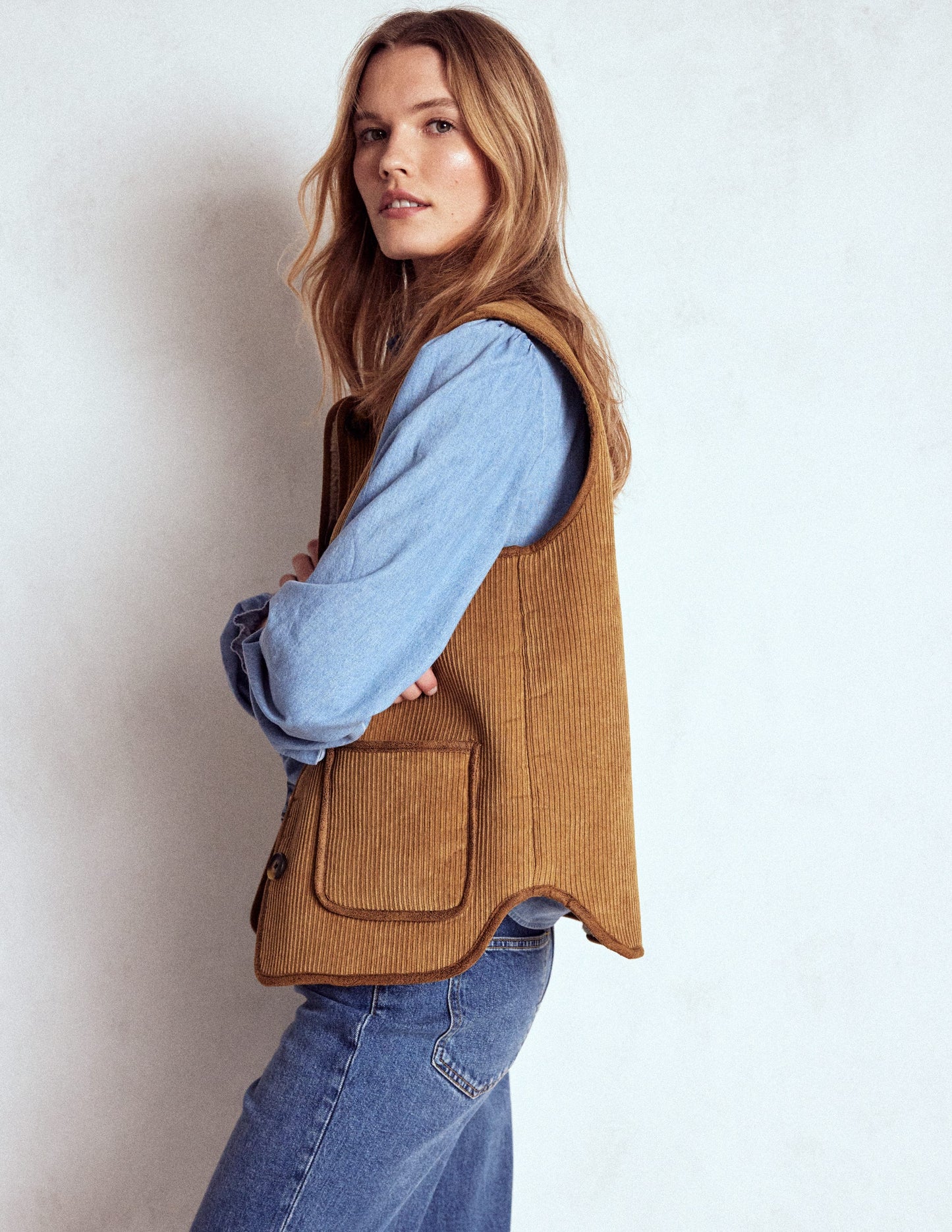 Clerkenwell Reversible Gilet-Hazelnut Brown, Natural