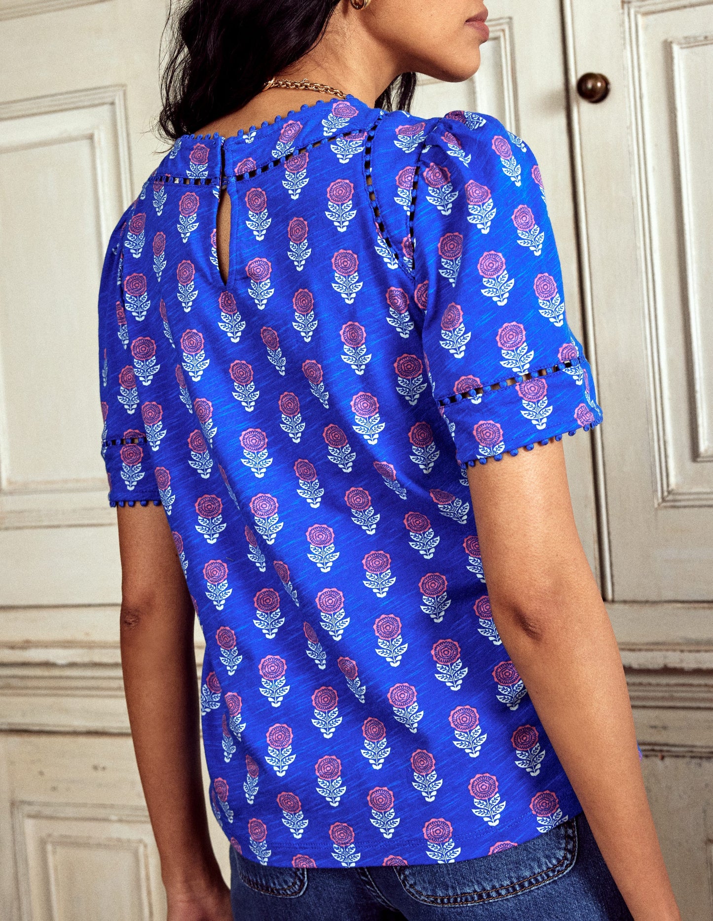 Mila Trim Detail Top-Gallery Blue, Dahlia Sprig