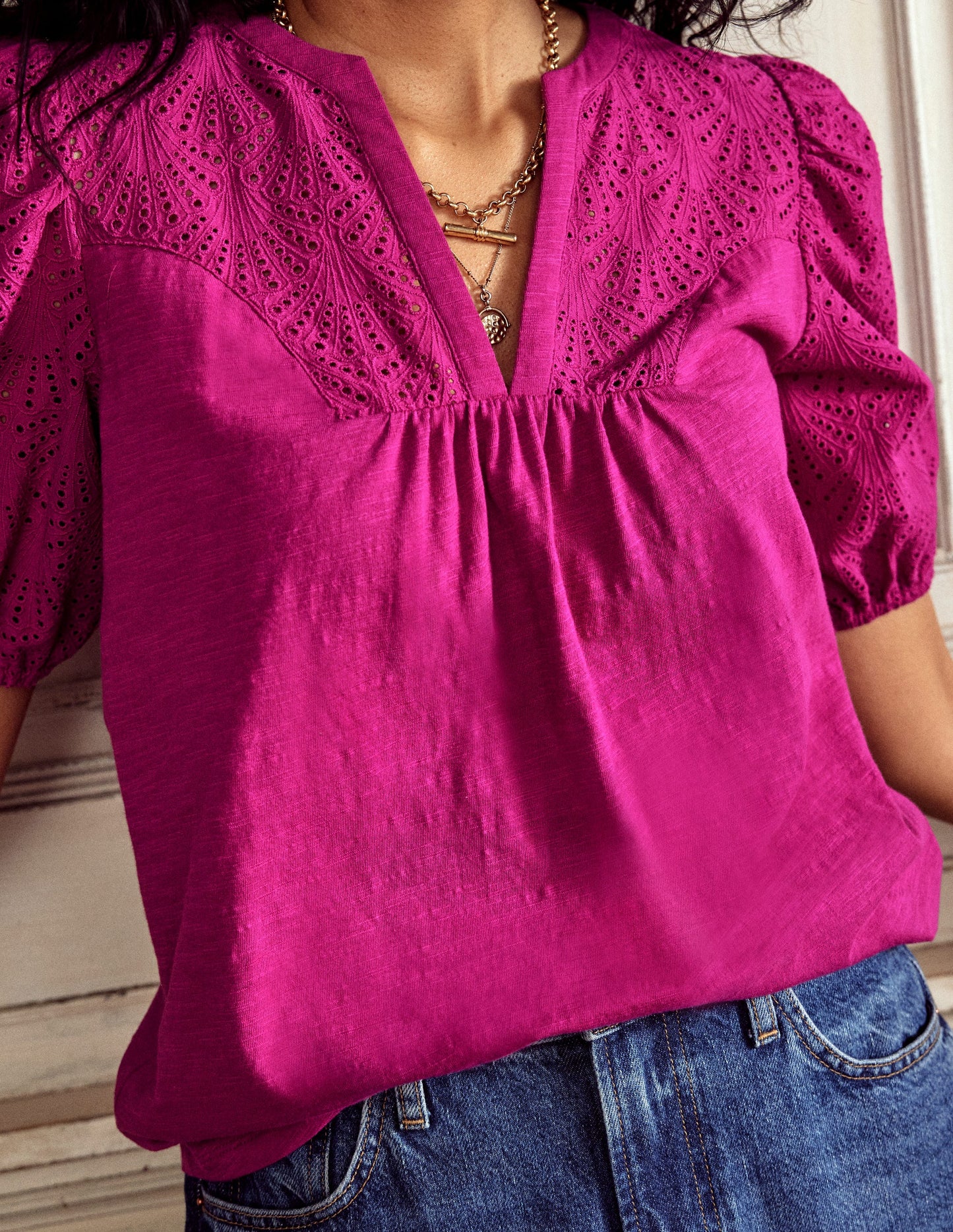 Dolly Broderie Top-Fuchsia