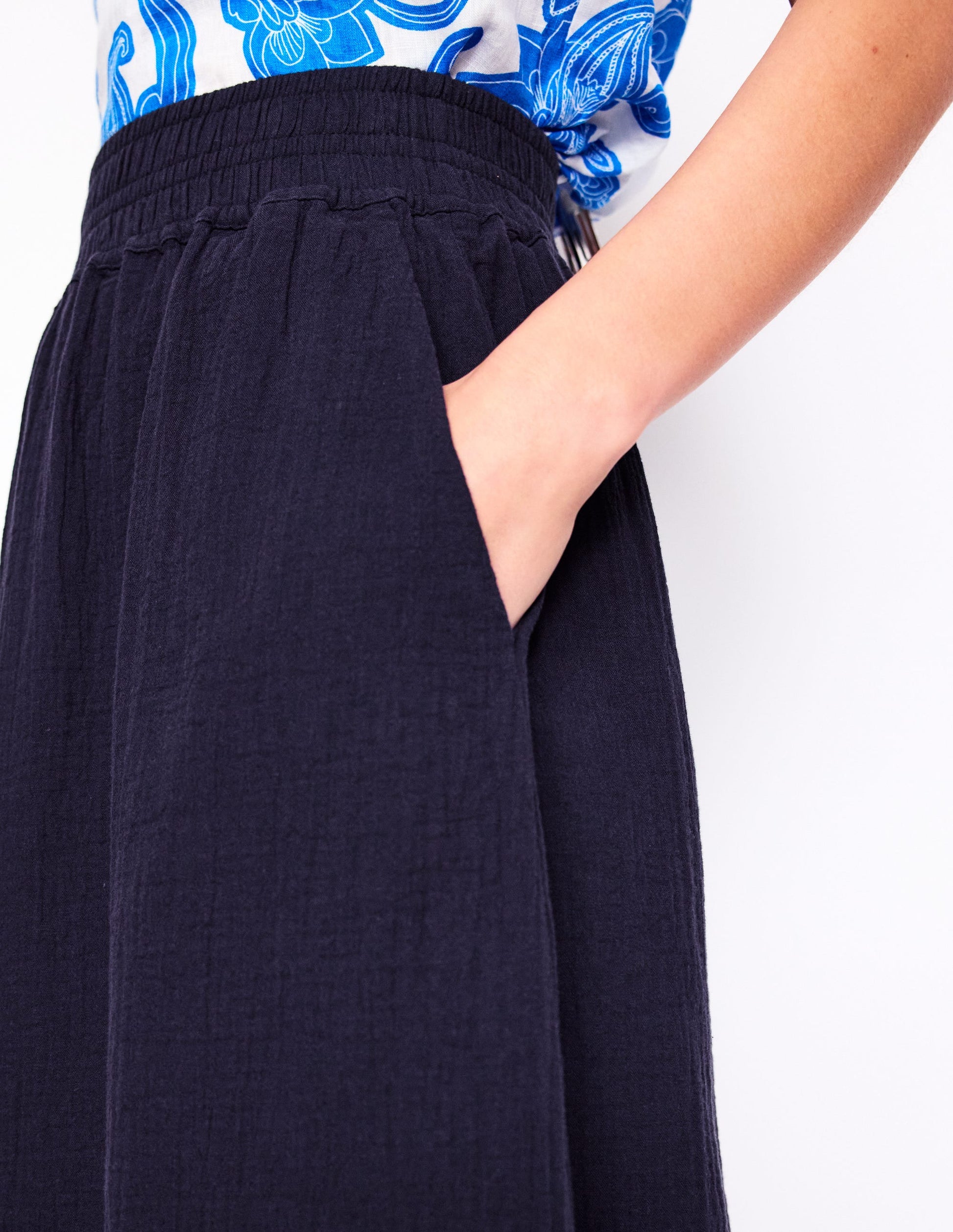 Double Cloth Smocked Skirt-Navy-2