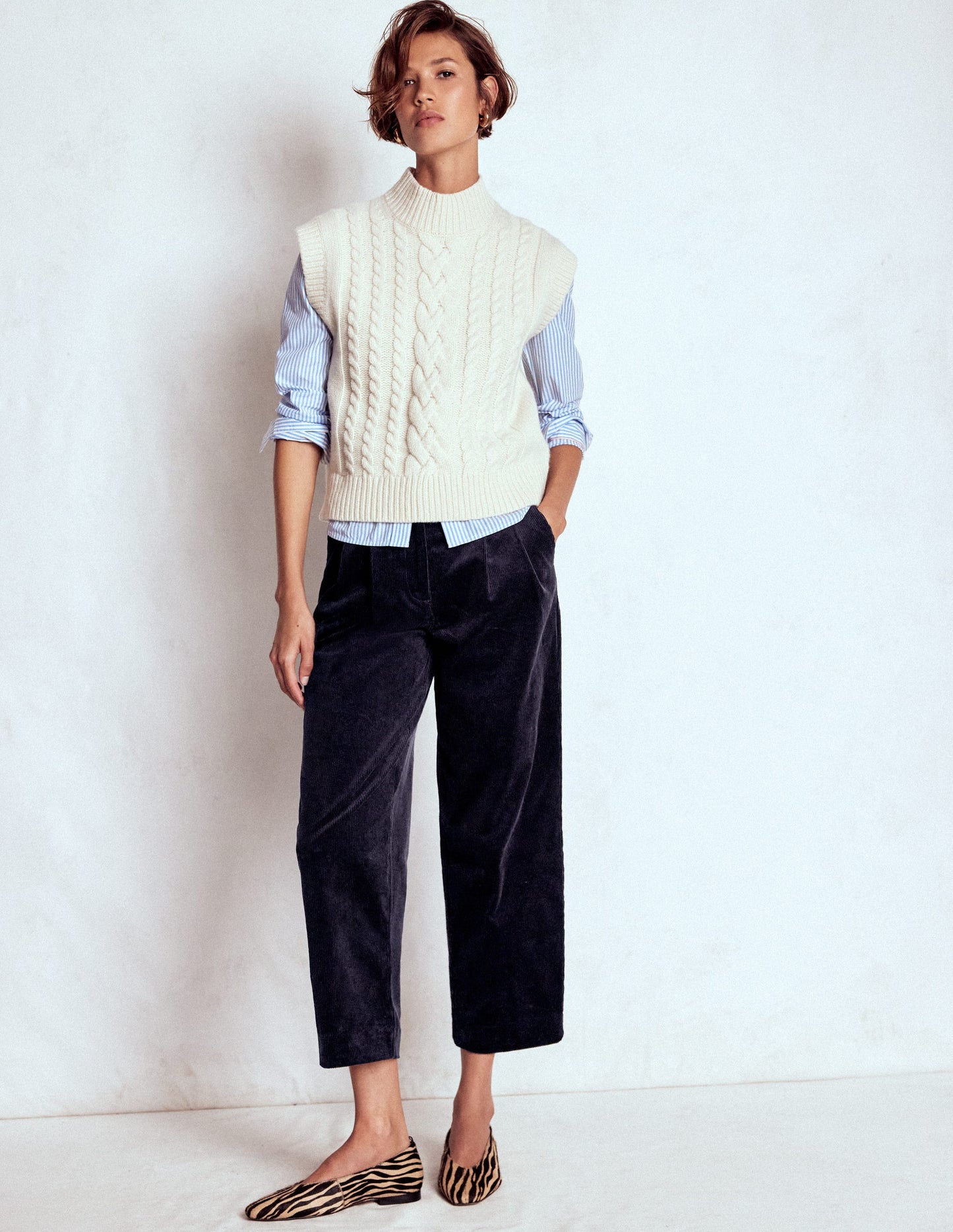 Bloomsbury Cord Trousers-NAVY