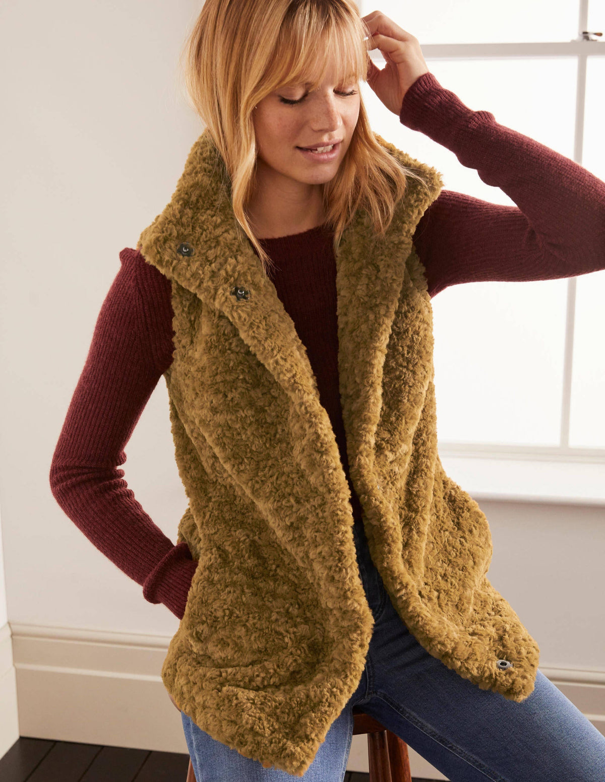 Haddon Faux Fur Gilet-Camel - Image 4