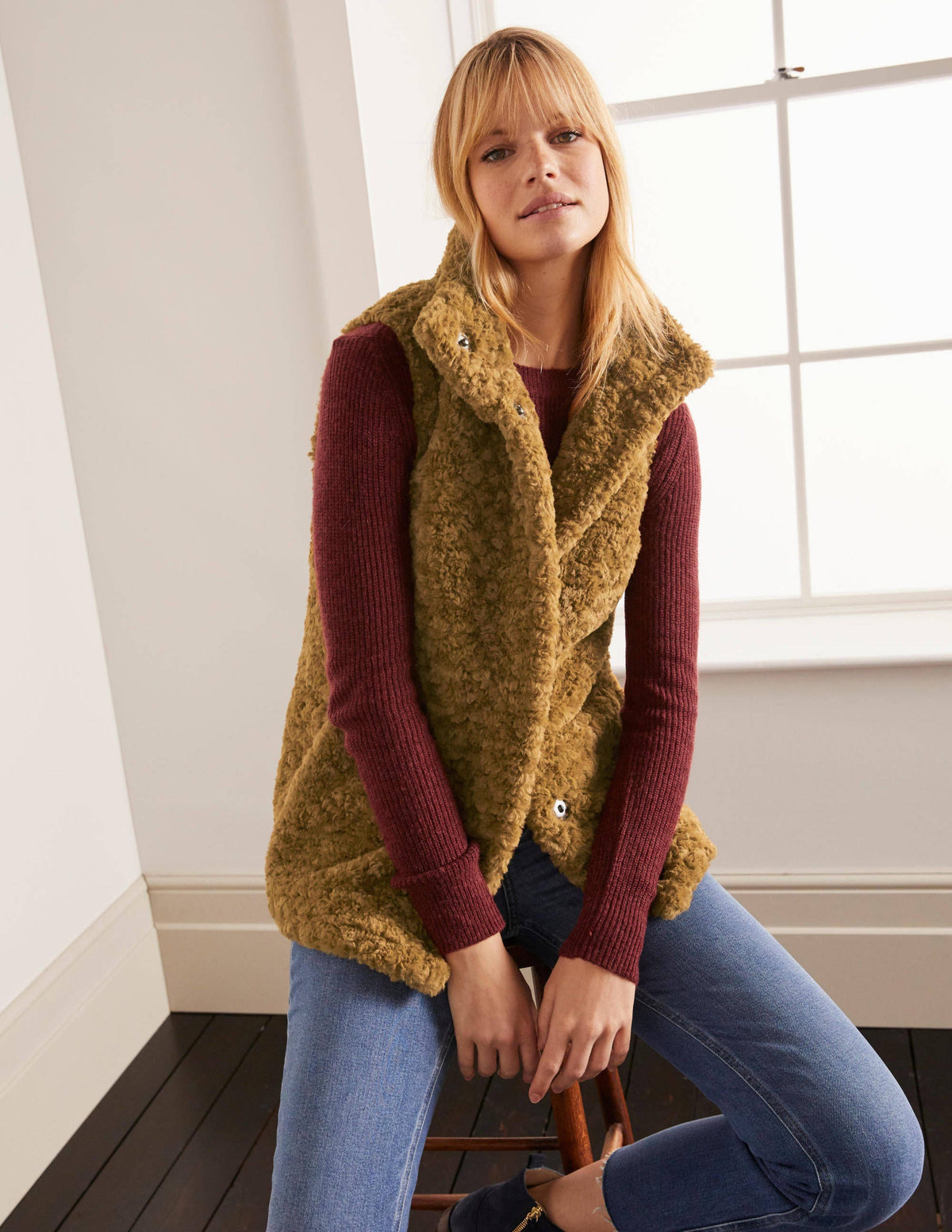 Haddon Faux Fur Gilet-Camel - Image 3