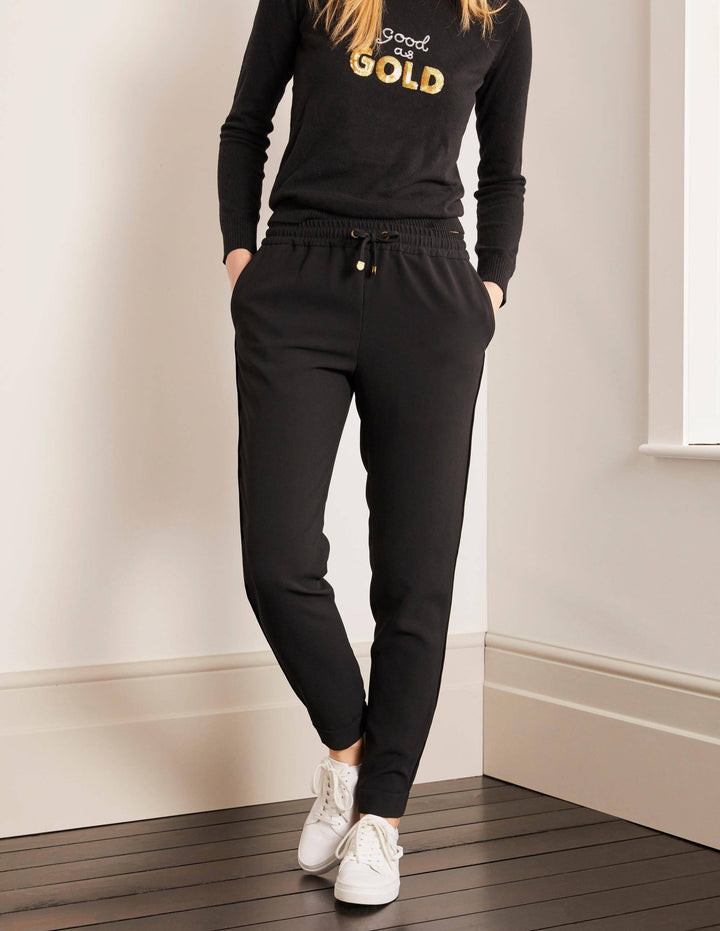 Clovelly Woven Joggers-Black