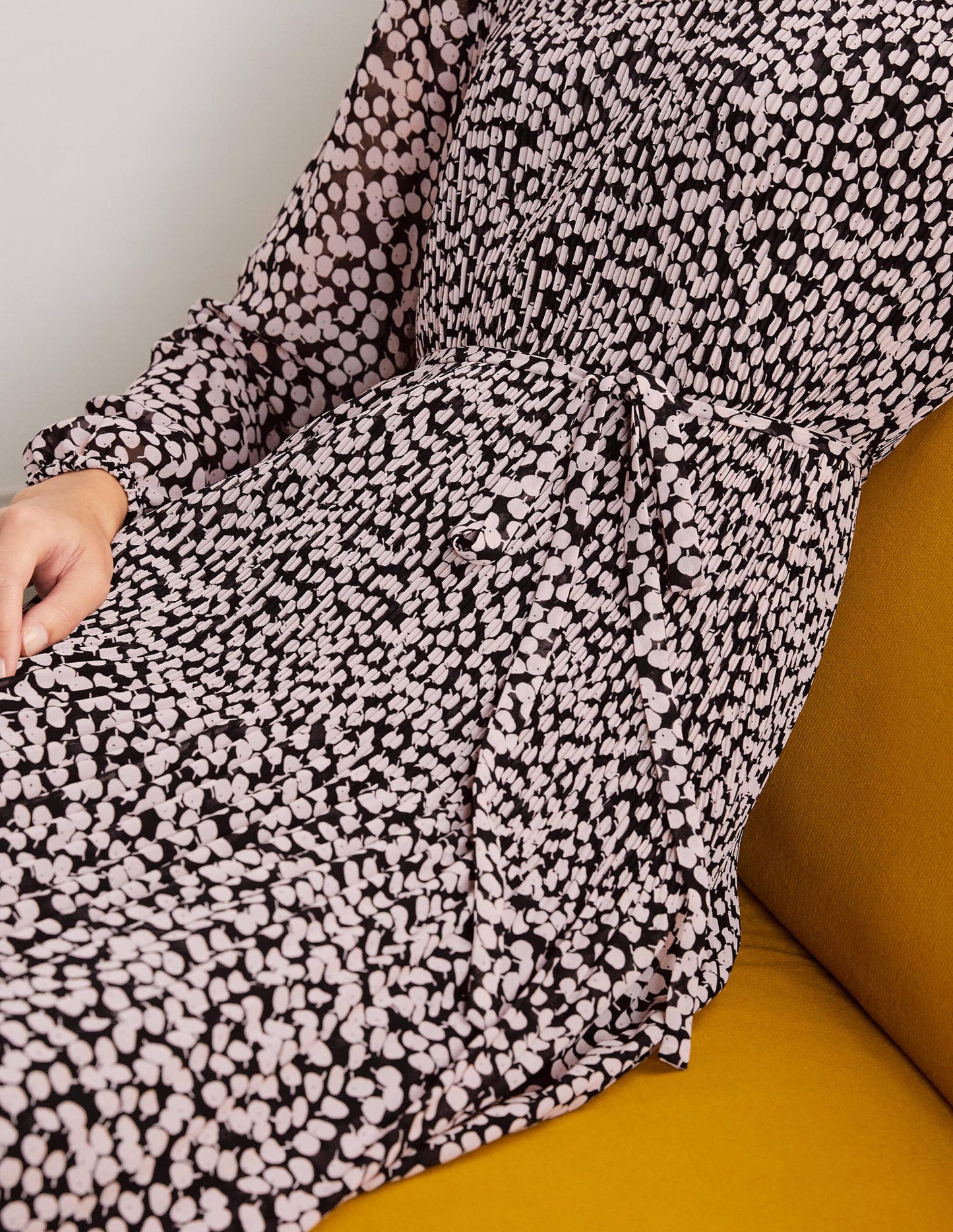 Nell Pleated Dress-Black and Milkshake, Blossom